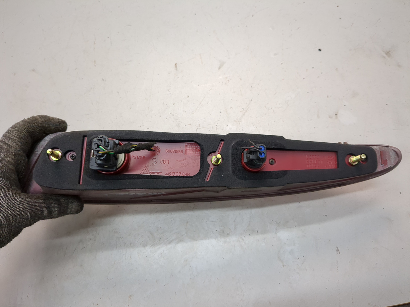 Фонарь задний левый