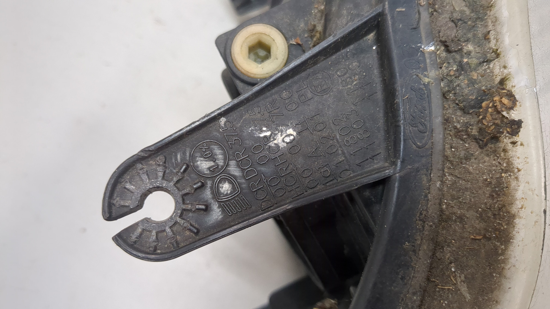 Фара правая