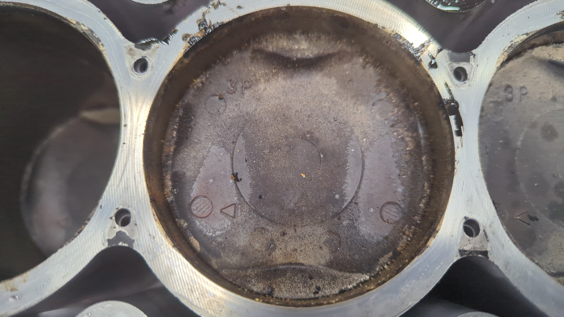 Блок двигателя