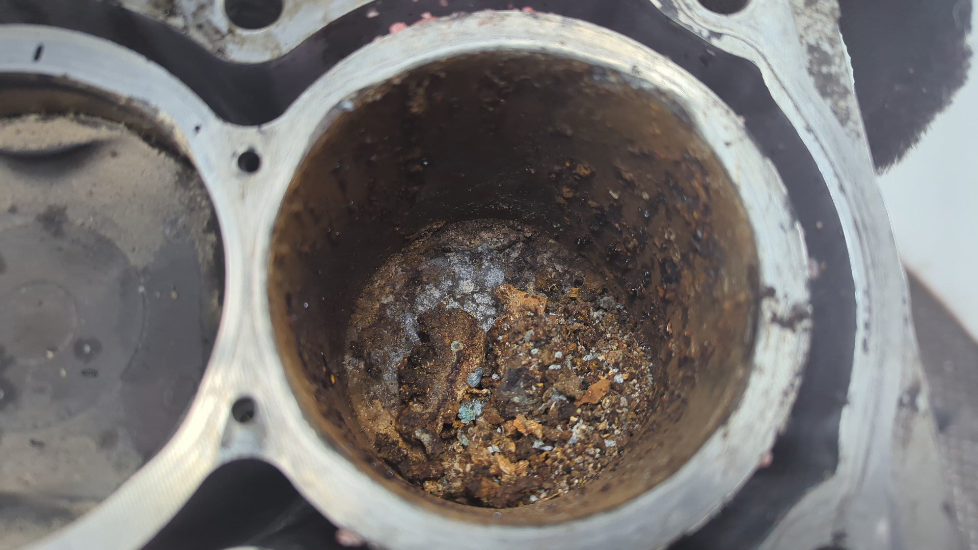 Блок двигателя