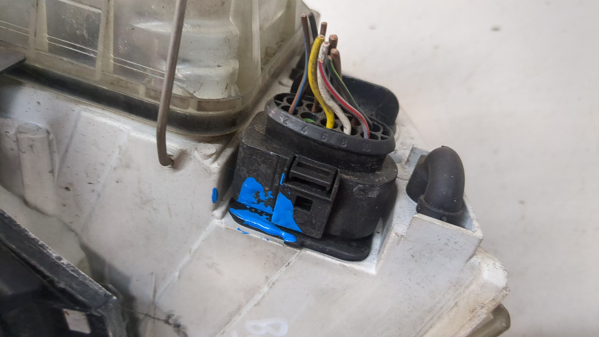 Фара правая