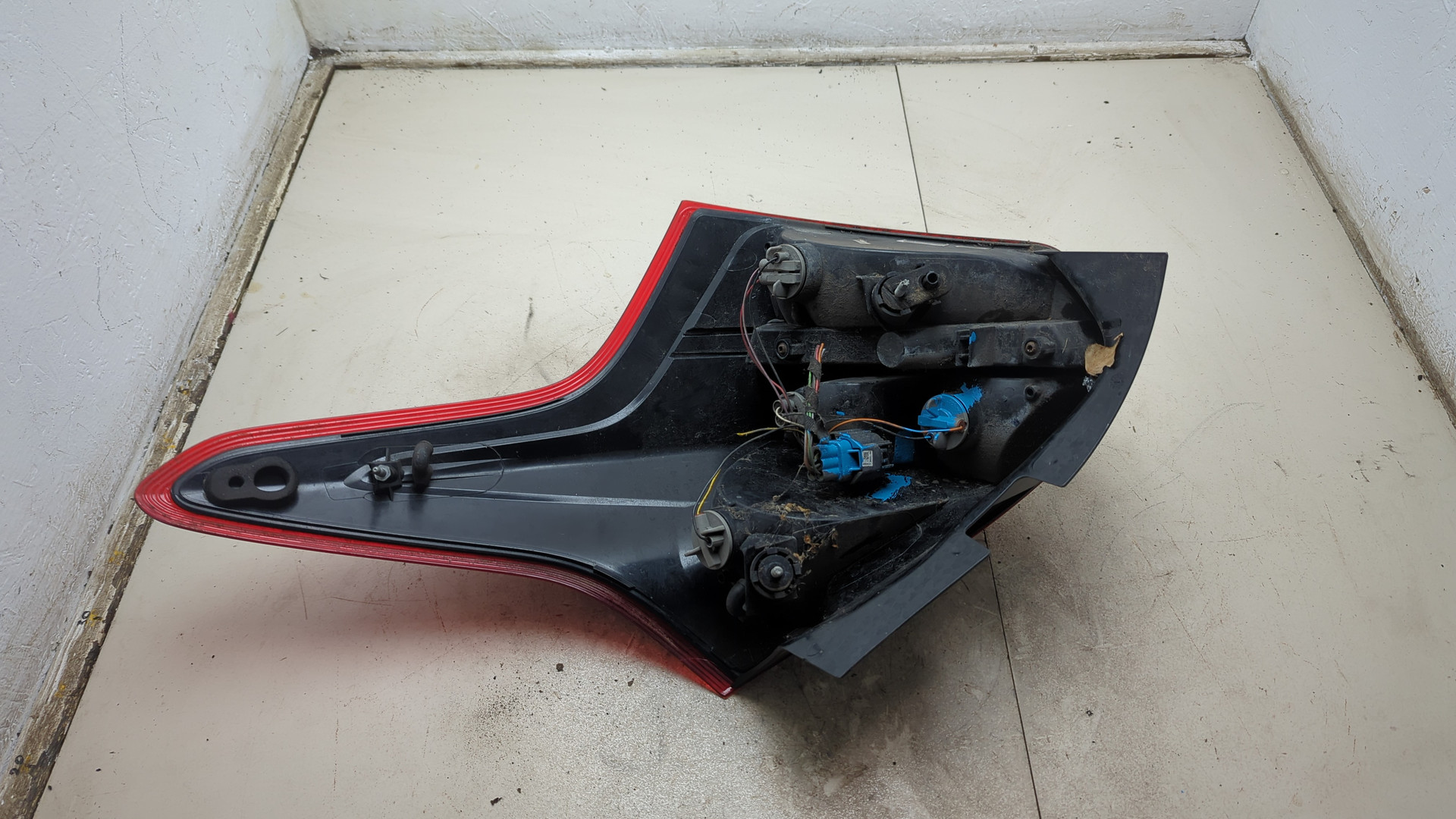 Фонарь задний левый