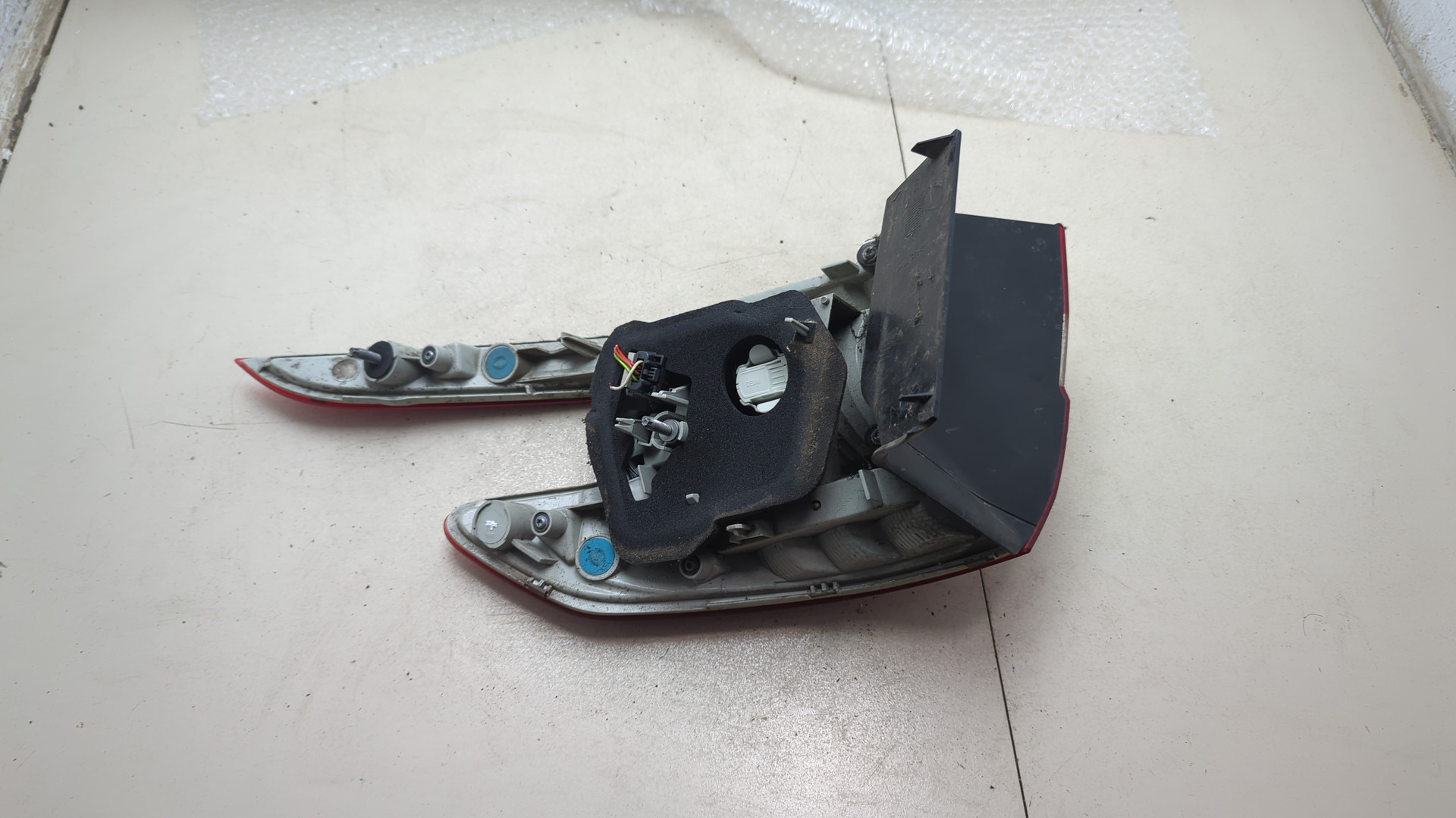 Фонарь задний левый