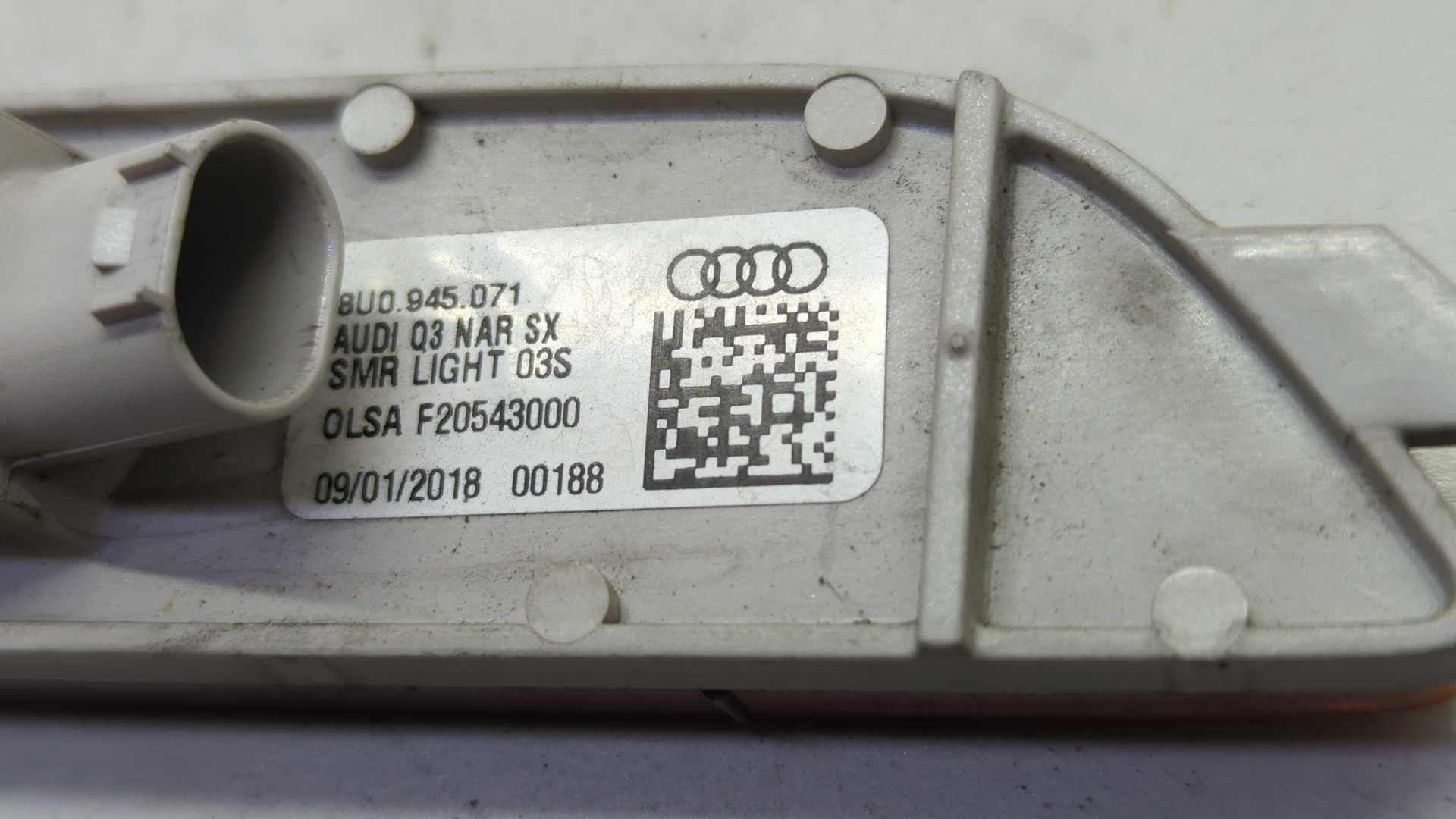 Указатель поворота левый для Q3 (8U) 2011-2018