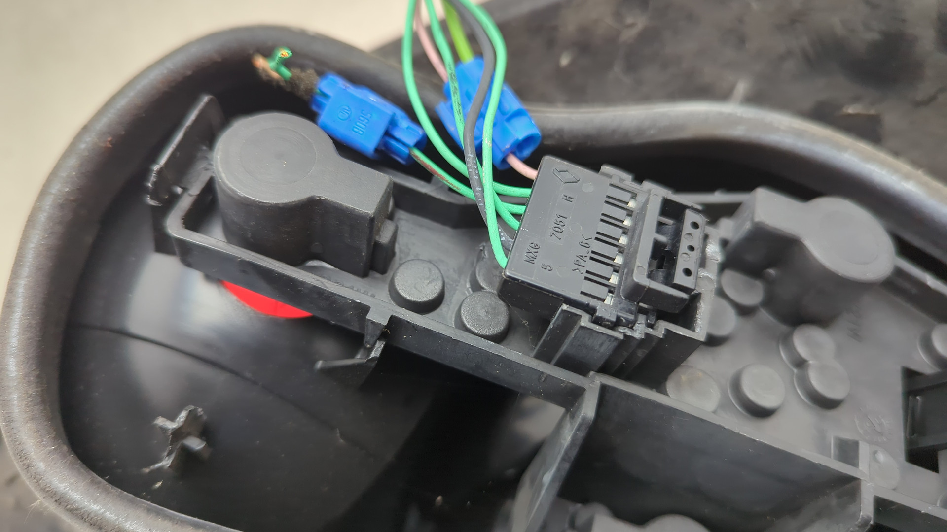 Фонарь задний правый