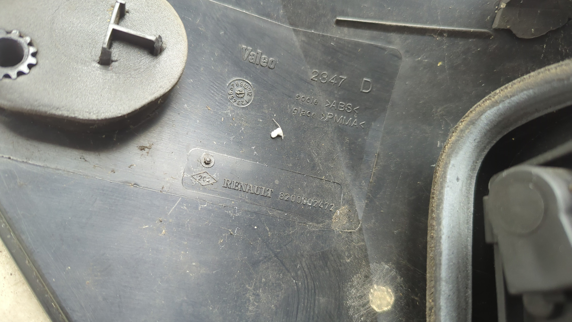 Фонарь задний правый