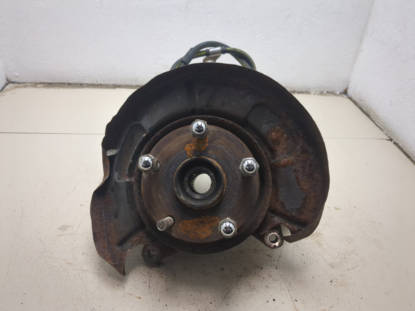 Кулак поворотный задний правый