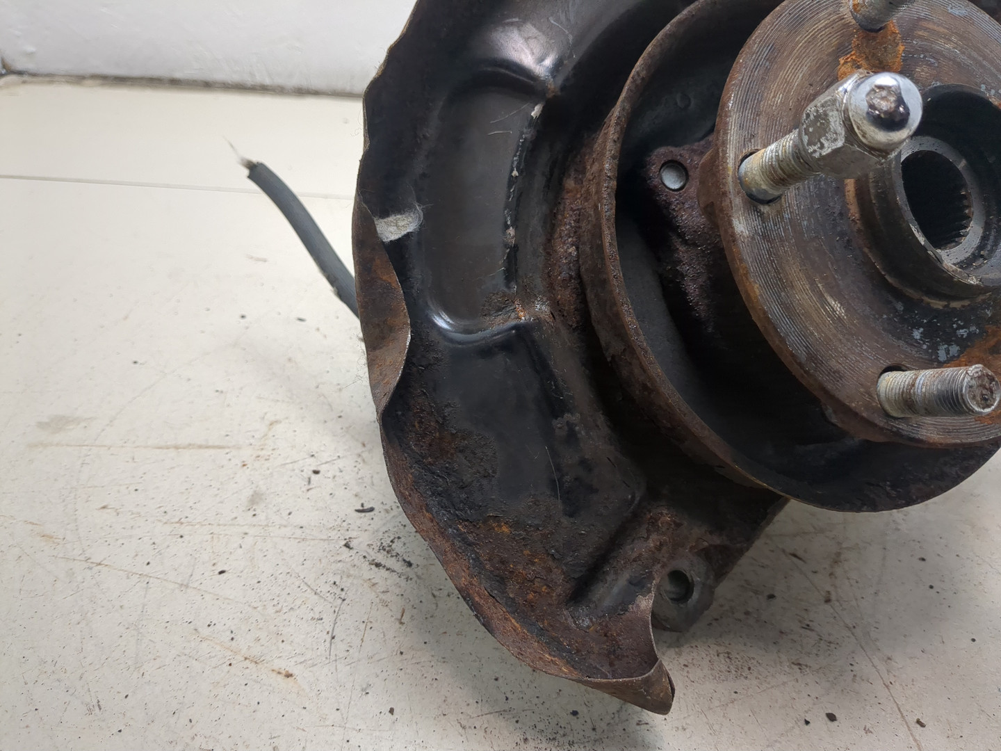 Кулак поворотный задний правый