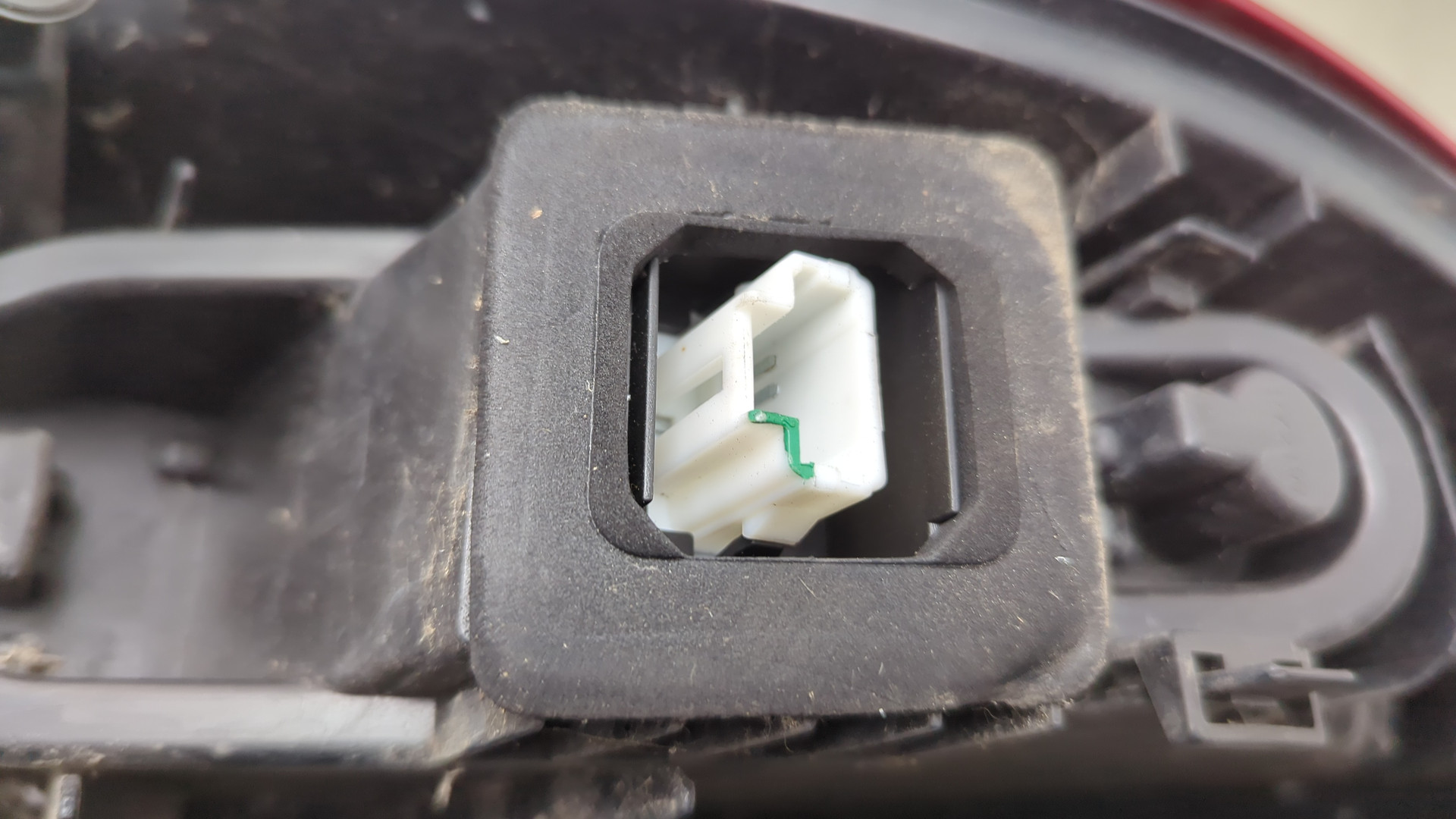 Фонарь задний правый