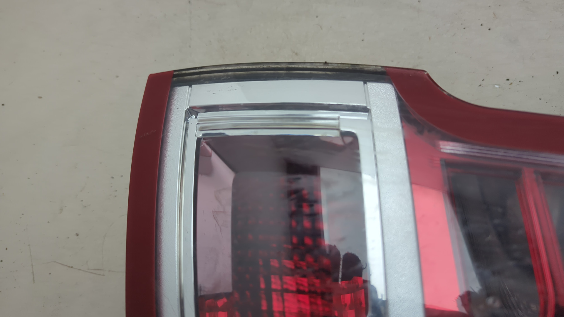 Фонарь задний правый