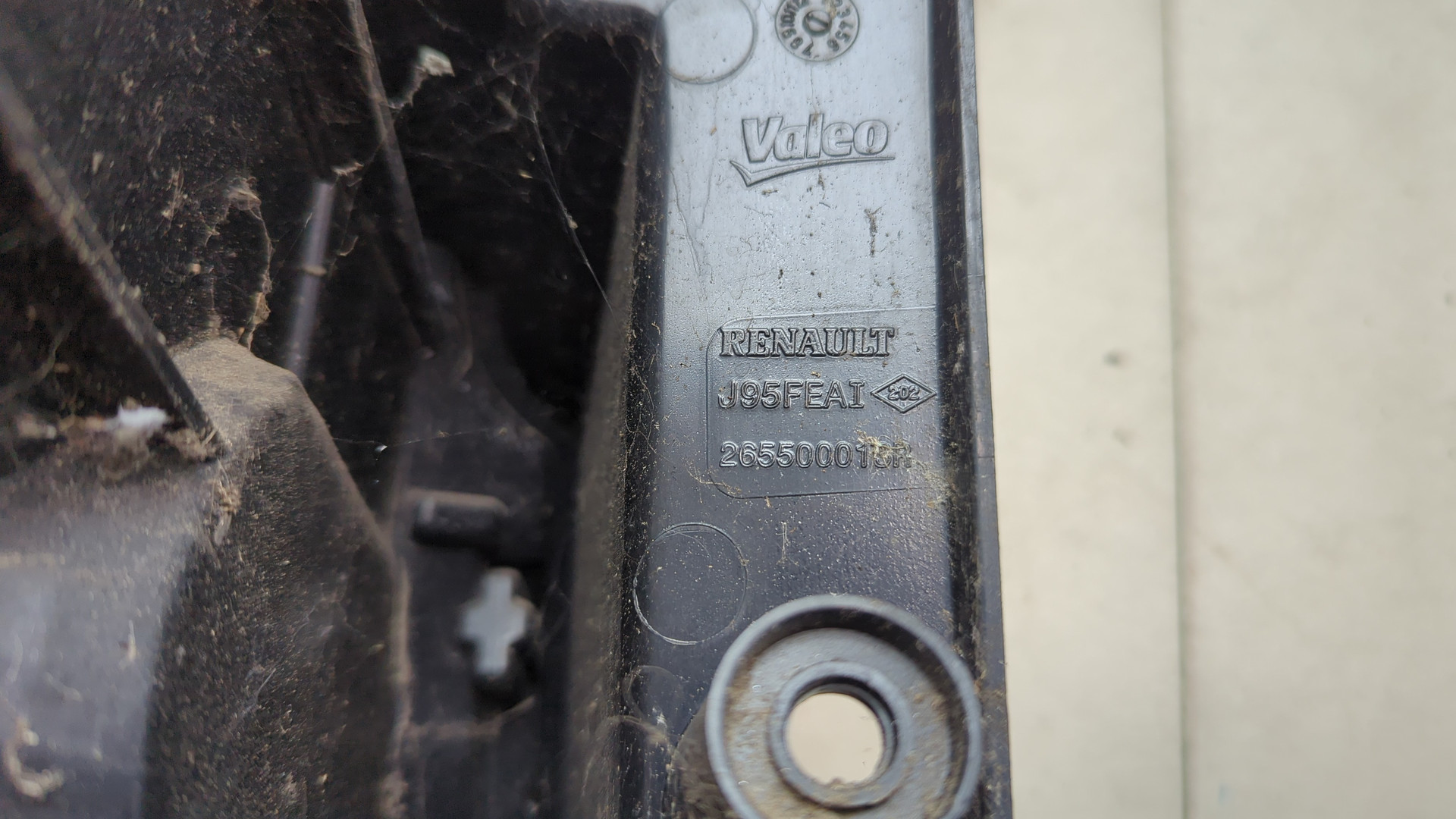 Фонарь задний правый