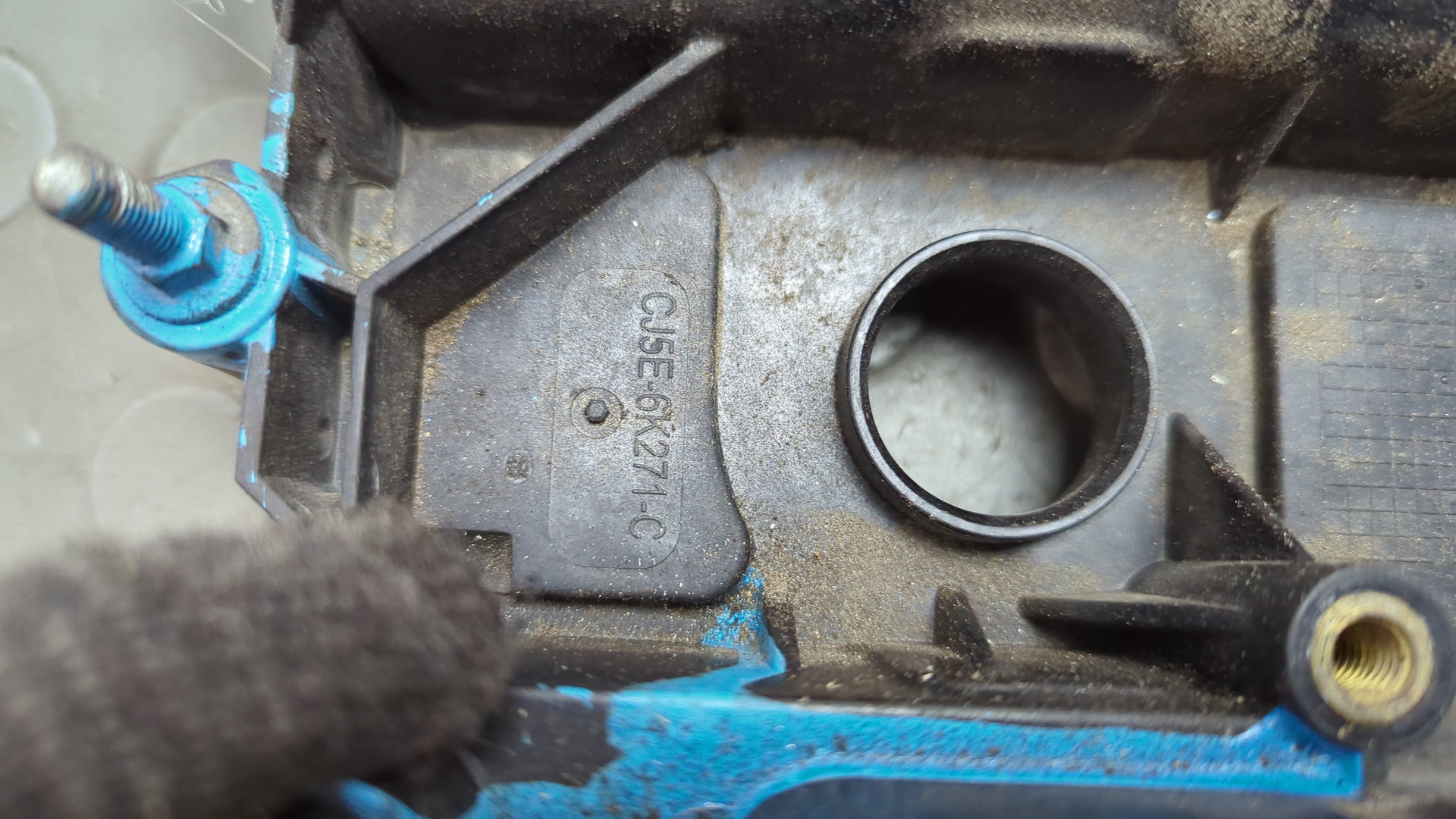 Крышка клапанная ГБЦ