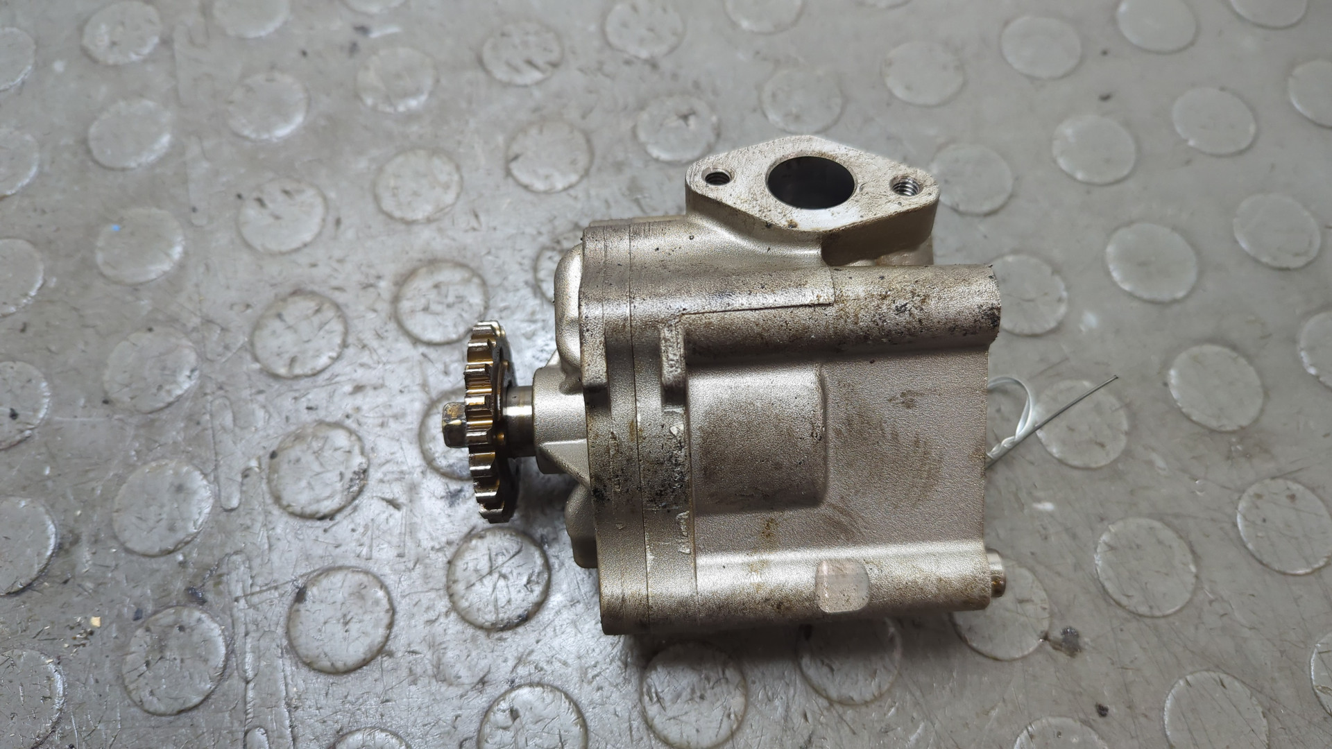 Насос масляный