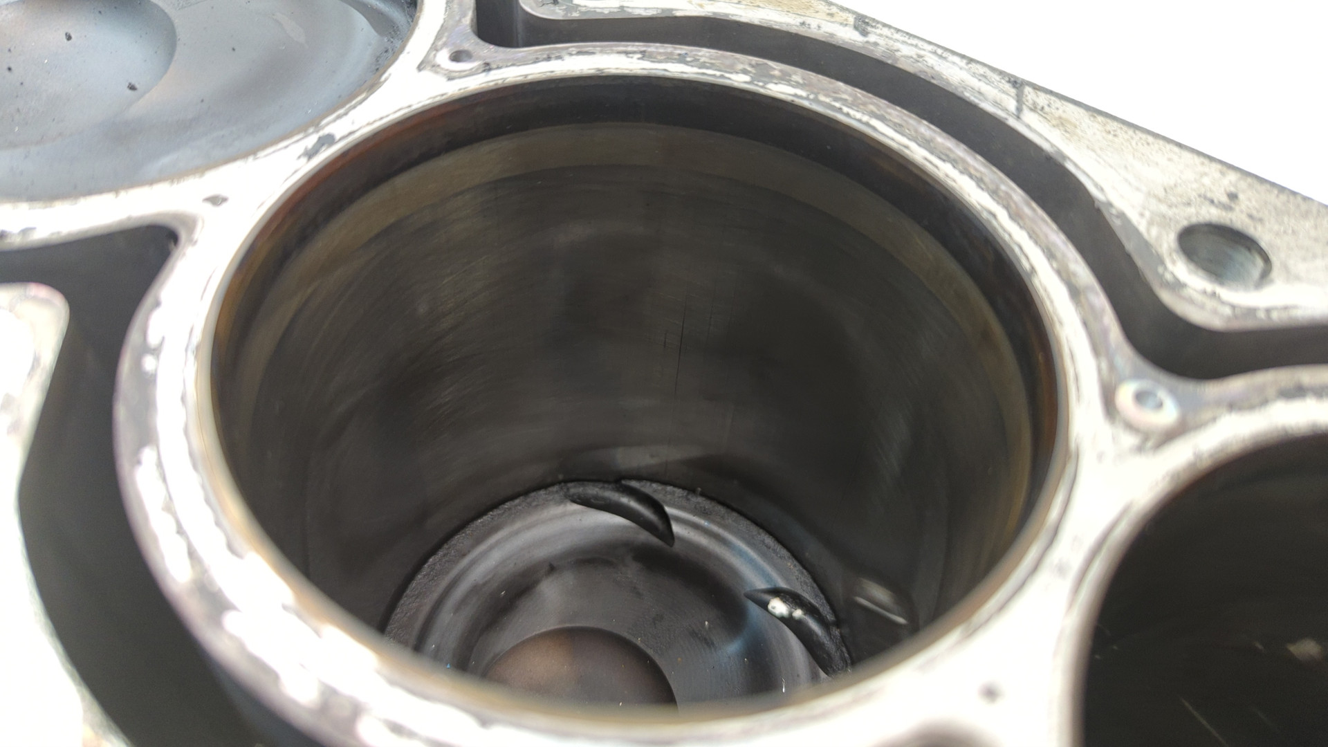 Блок двигателя