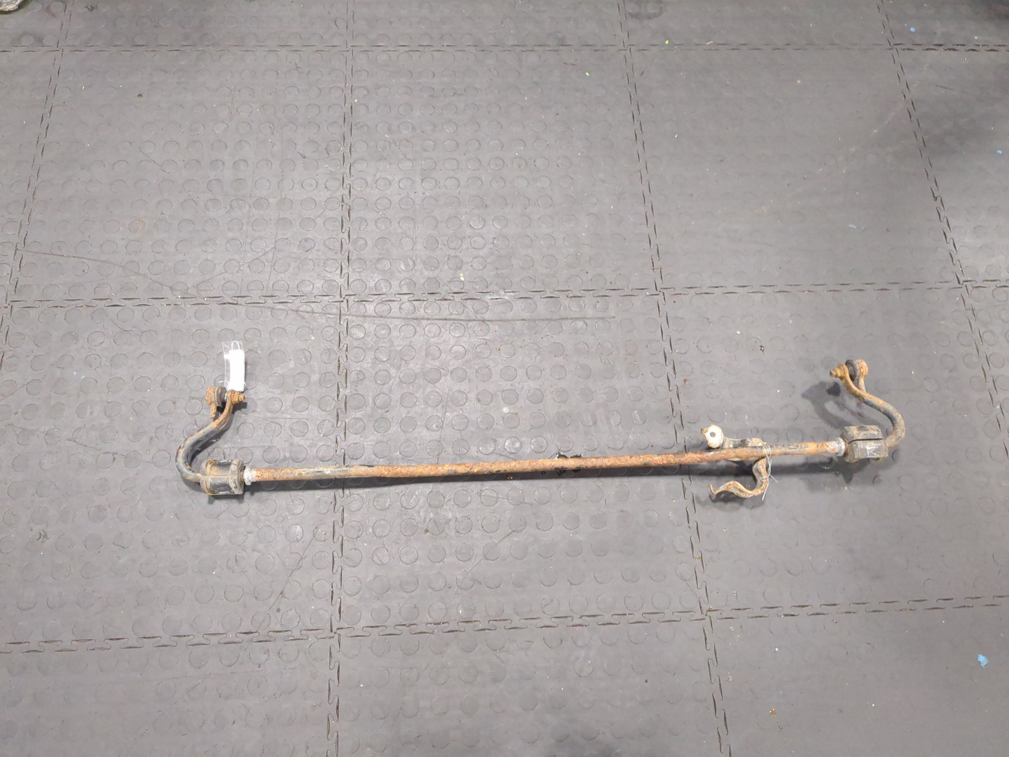 Стабилизатор задний