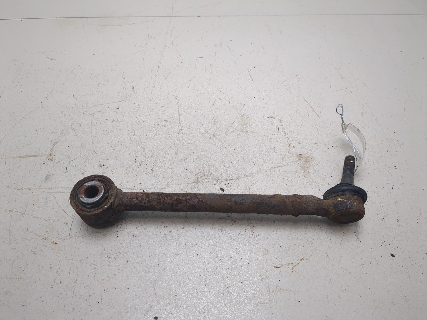 Рычаг задний правый