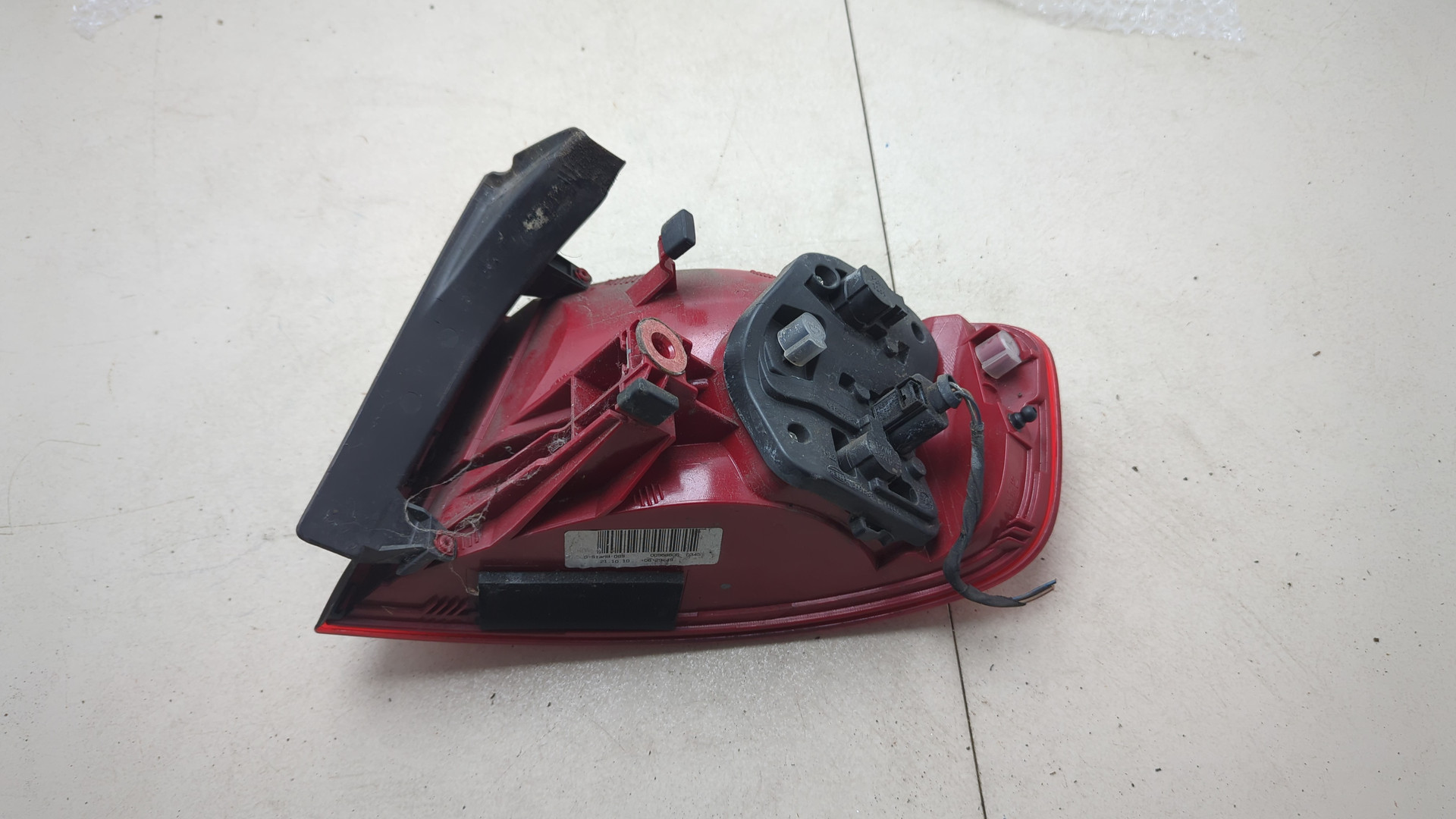 Фонарь задний левый