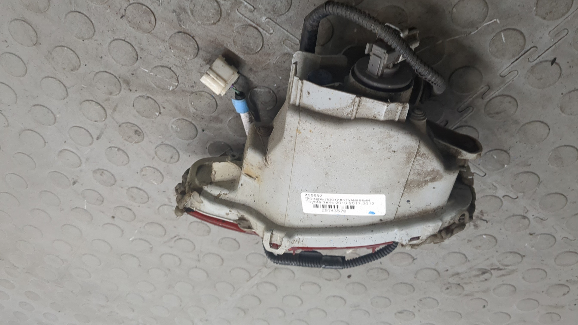 Фара противотуманная правая