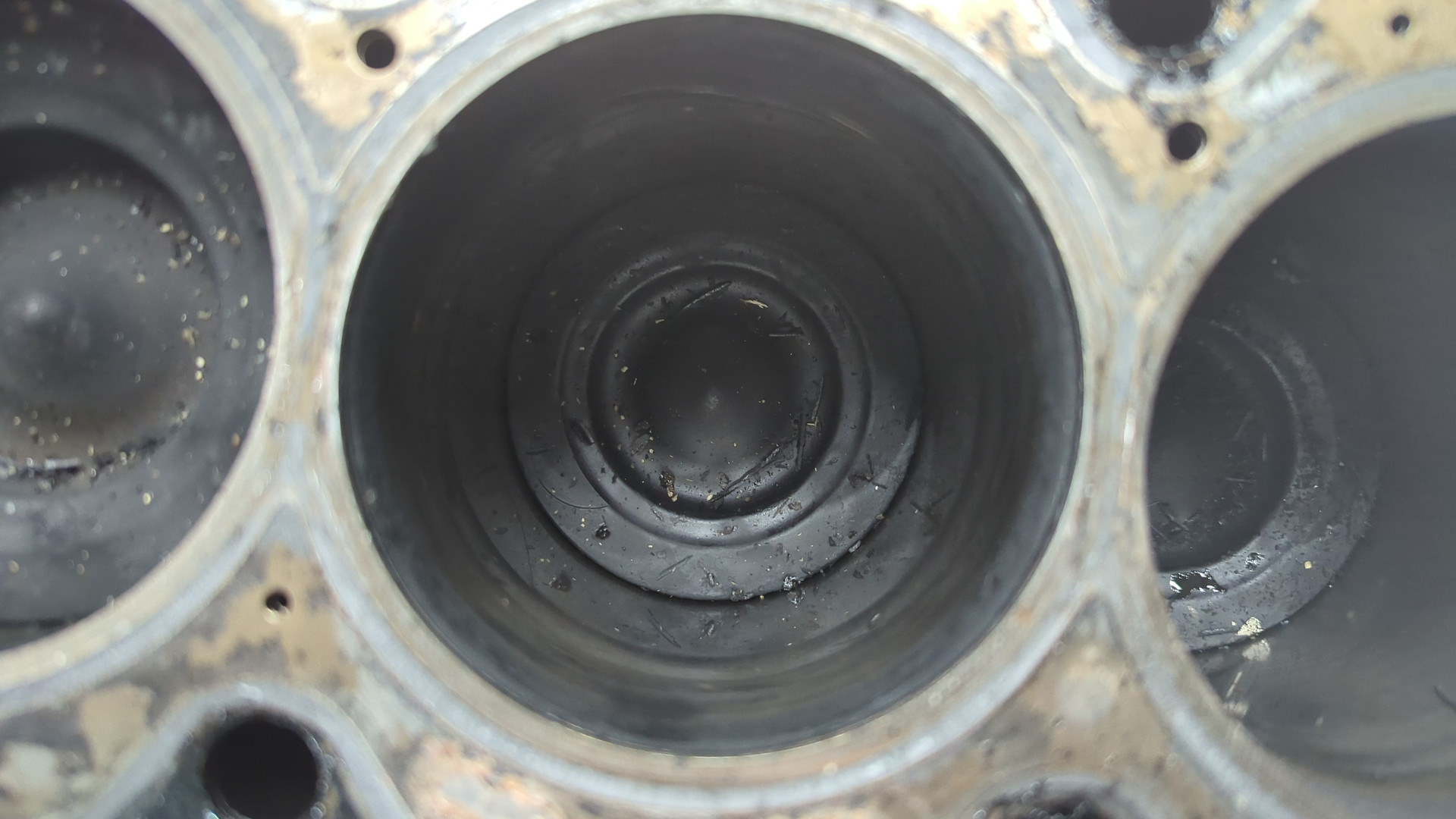 Блок двигателя