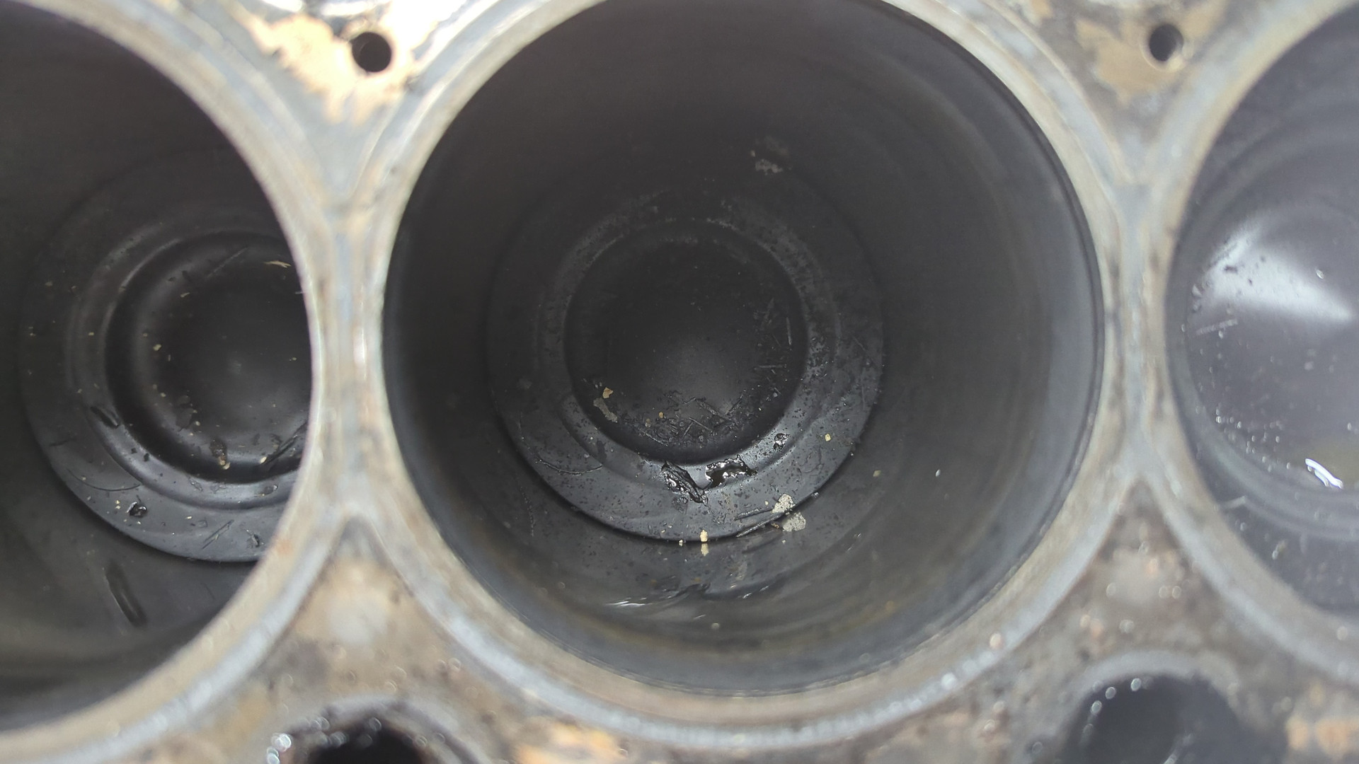 Блок двигателя