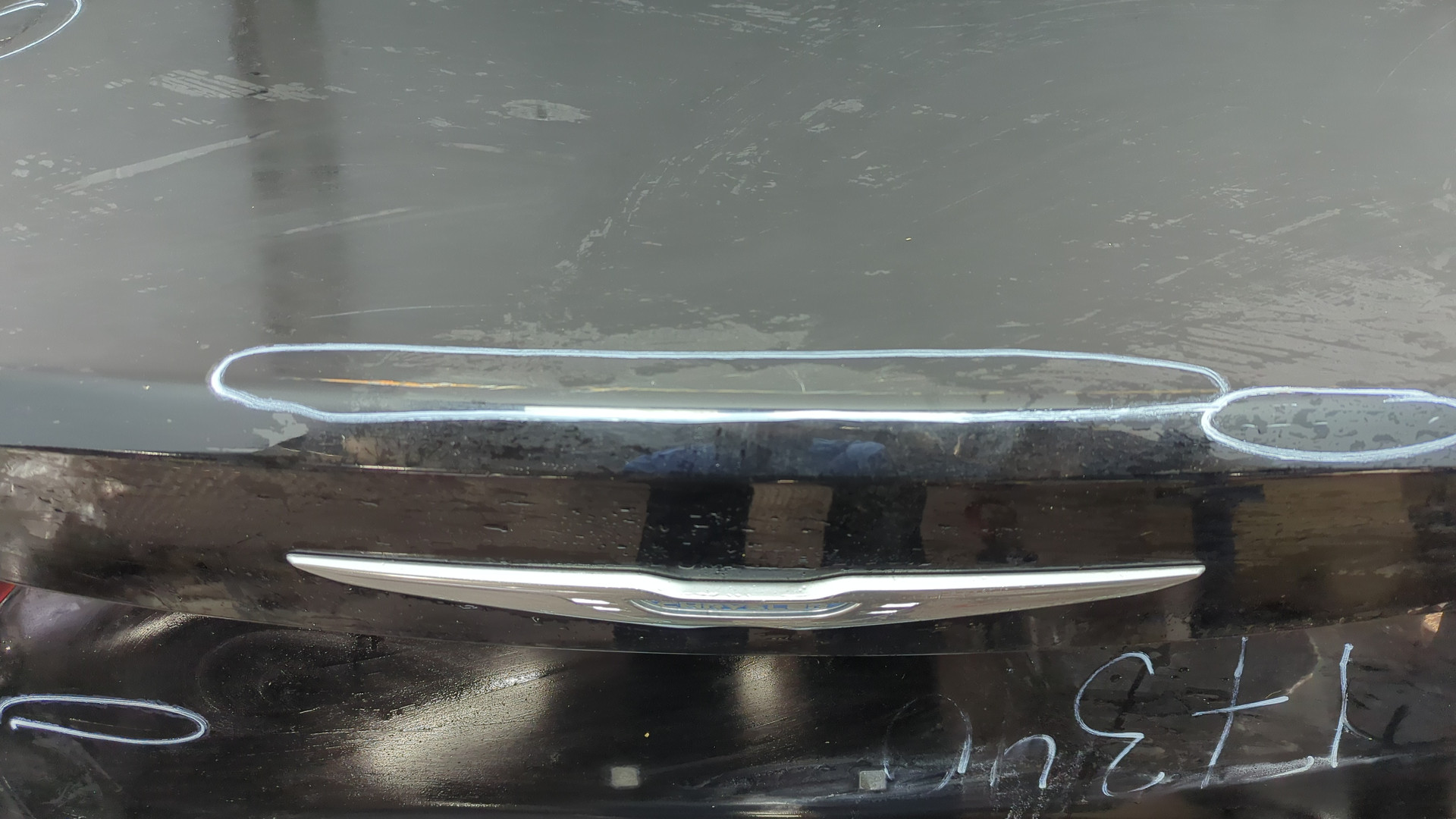 Дверь багажника