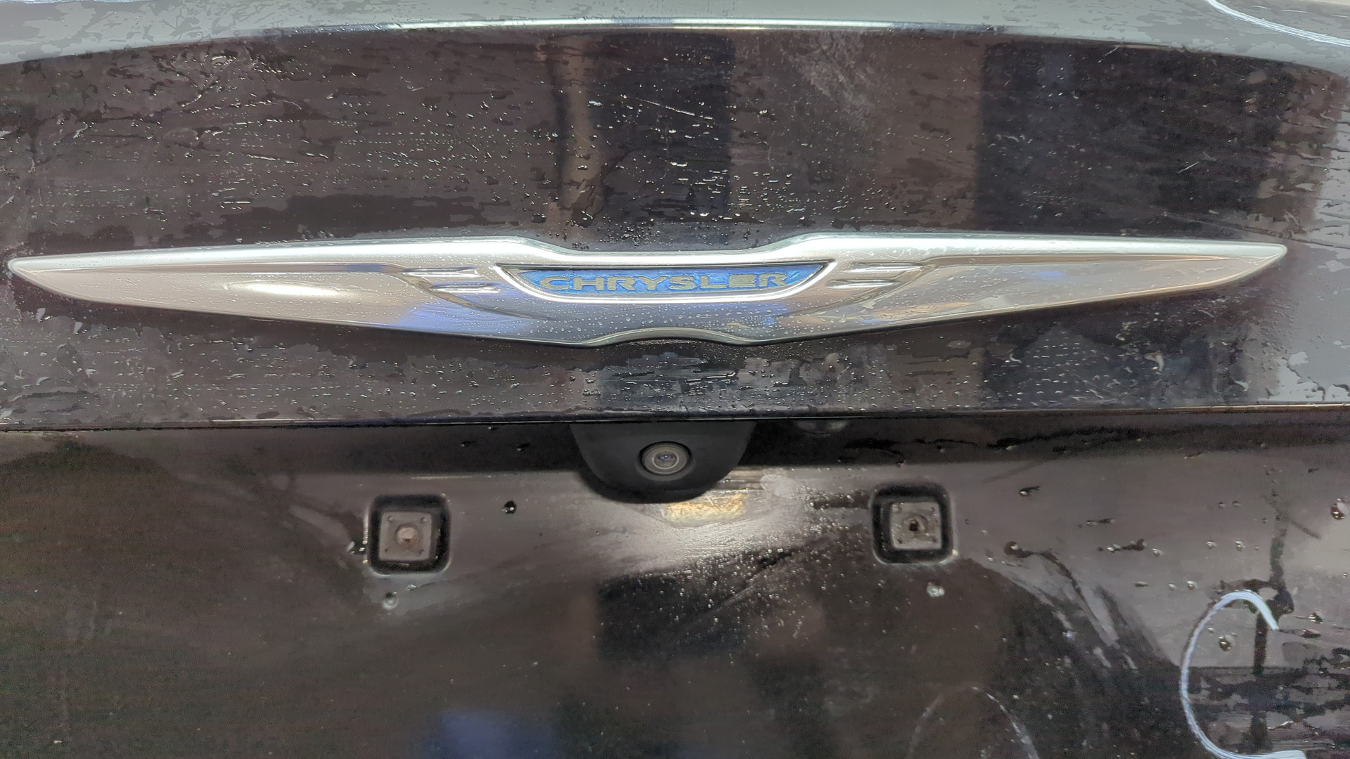 Дверь багажника