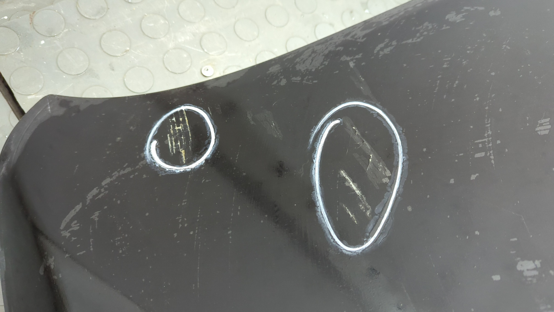 Дверь багажника