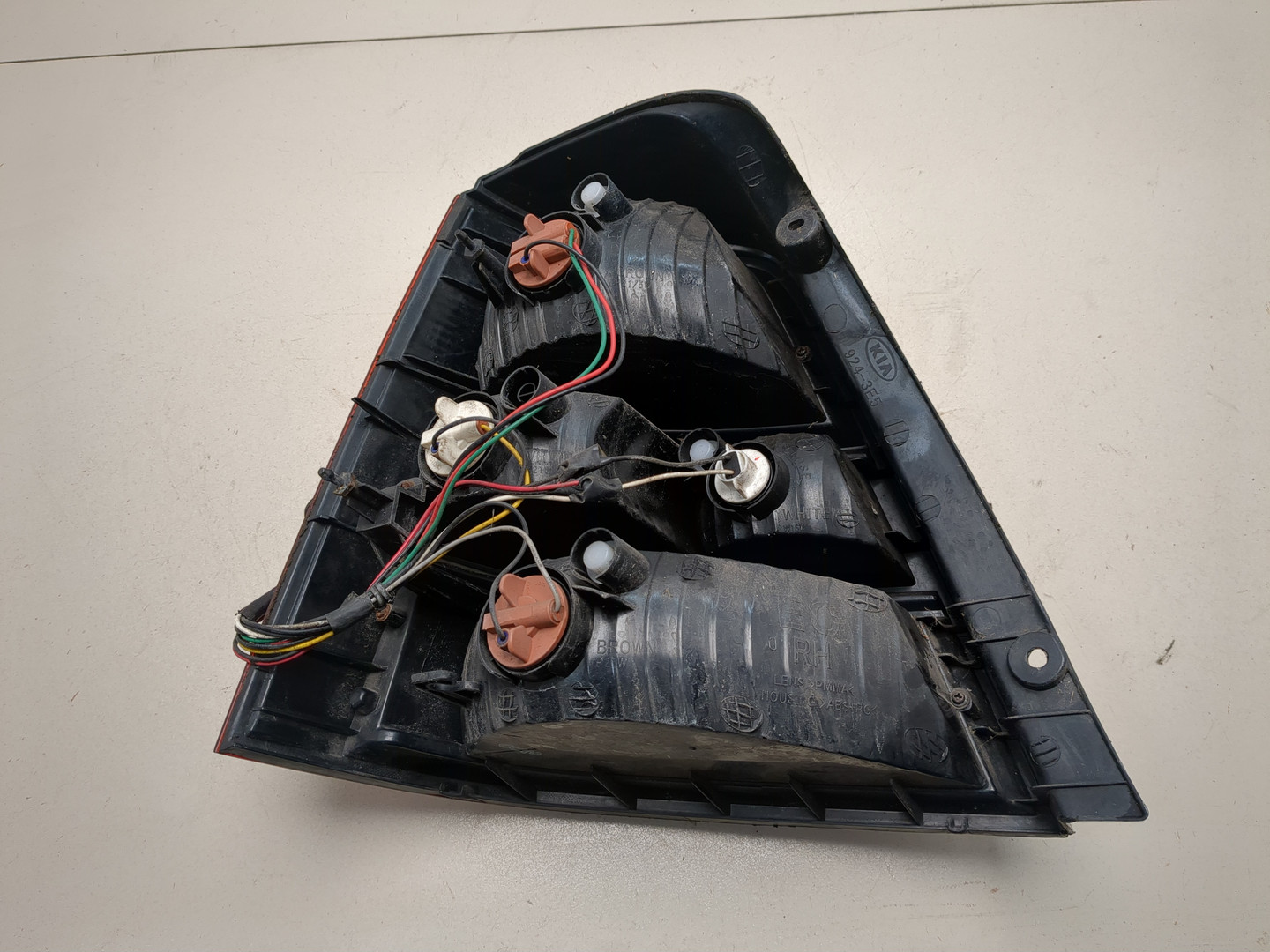 Фонарь задний правый