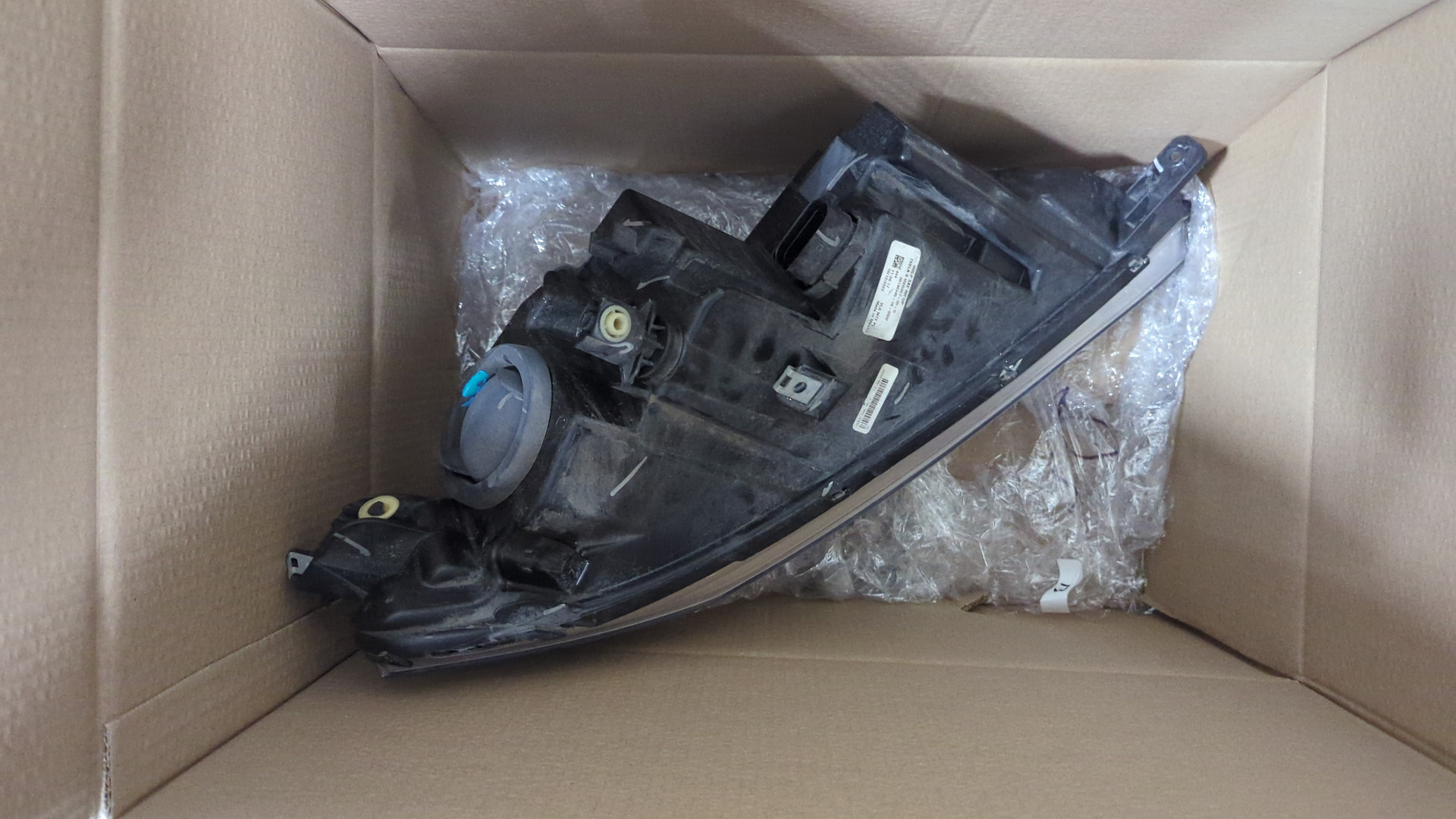 Фара правая