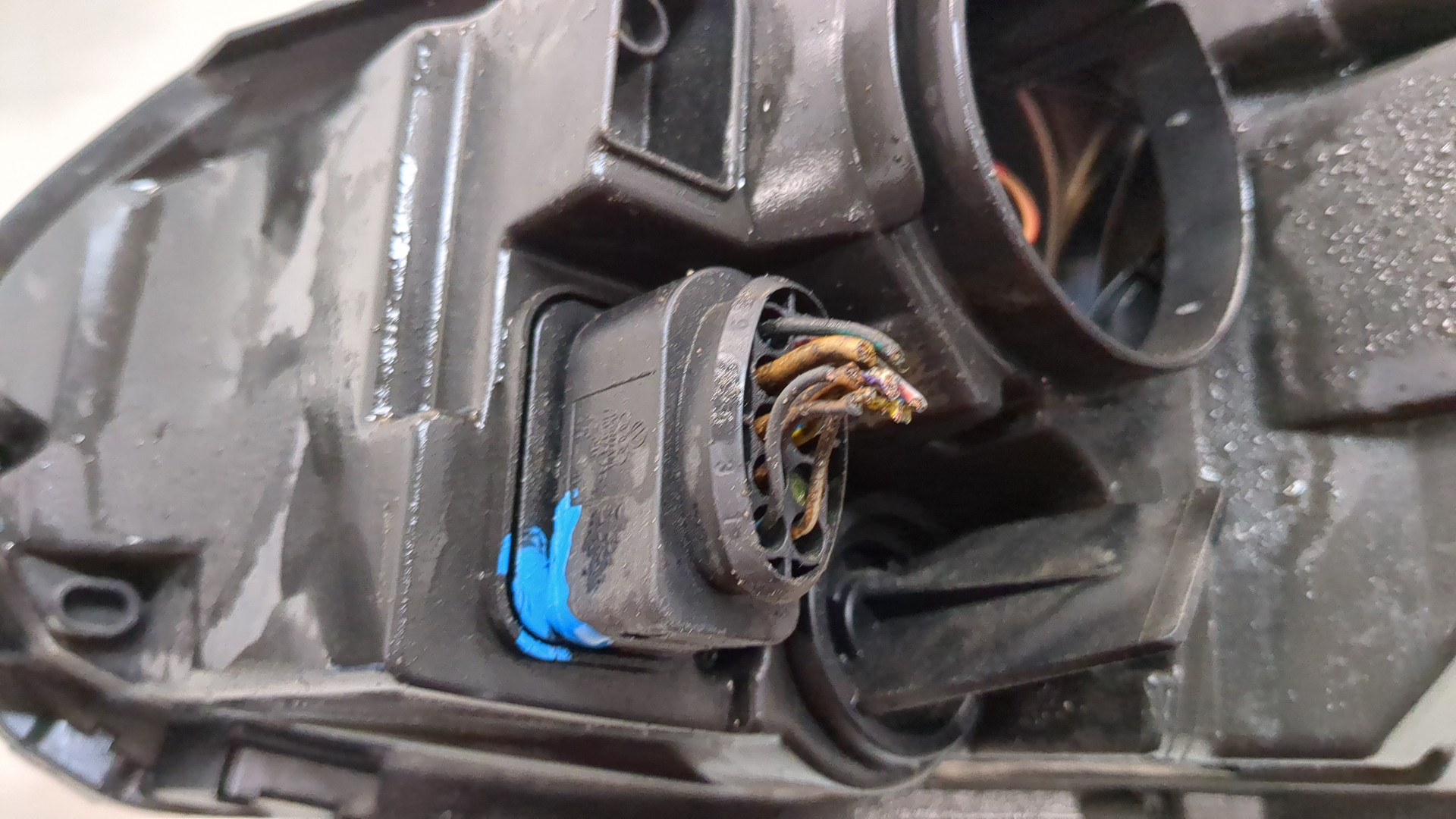 Фара правая