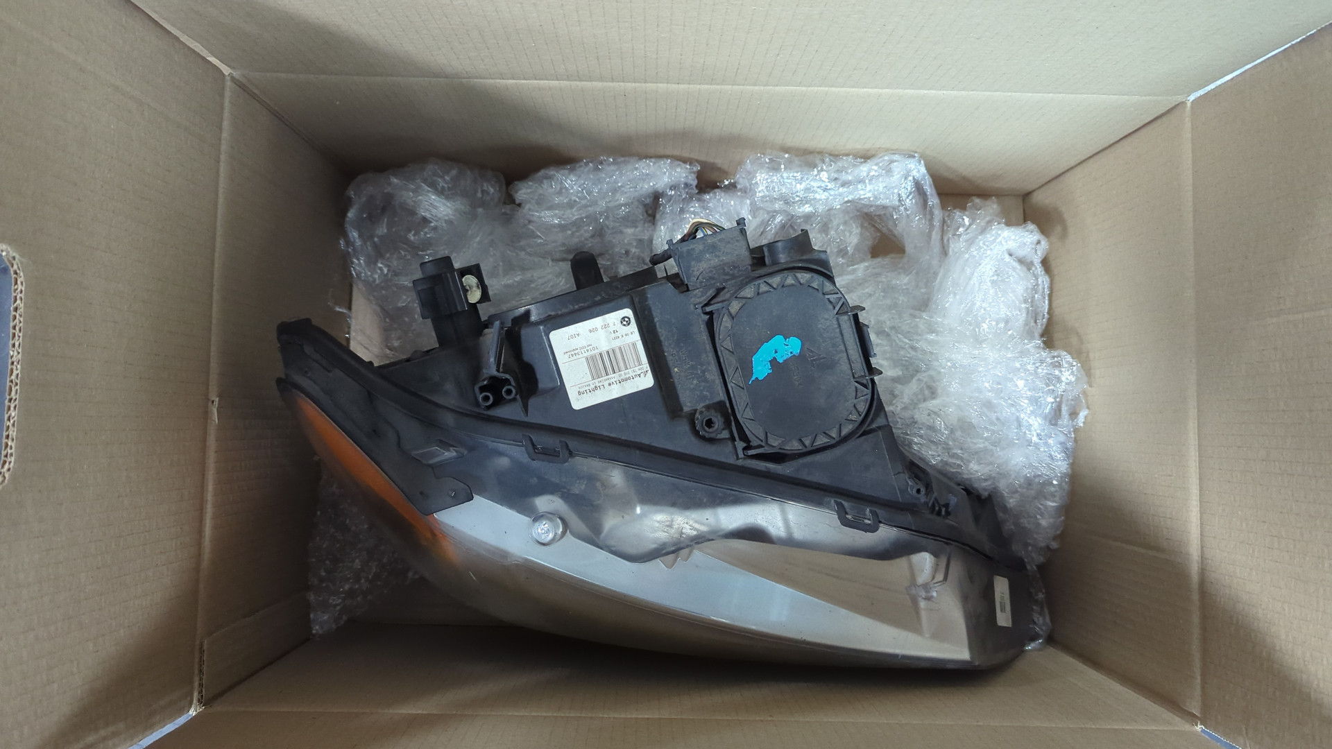 Фара правая