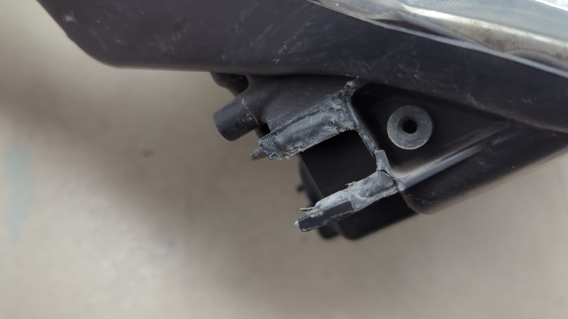 Фара правая