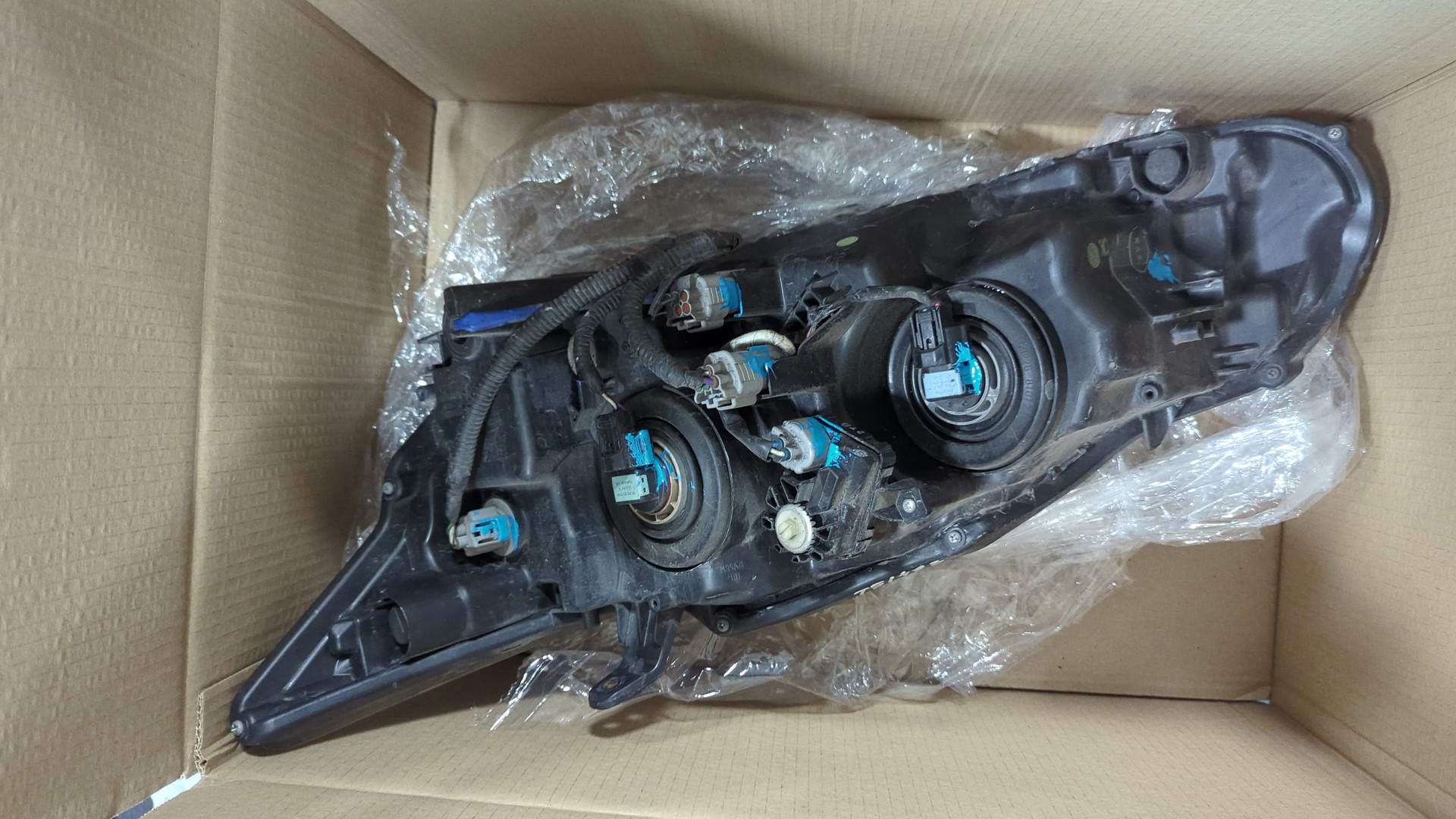 Фара правая