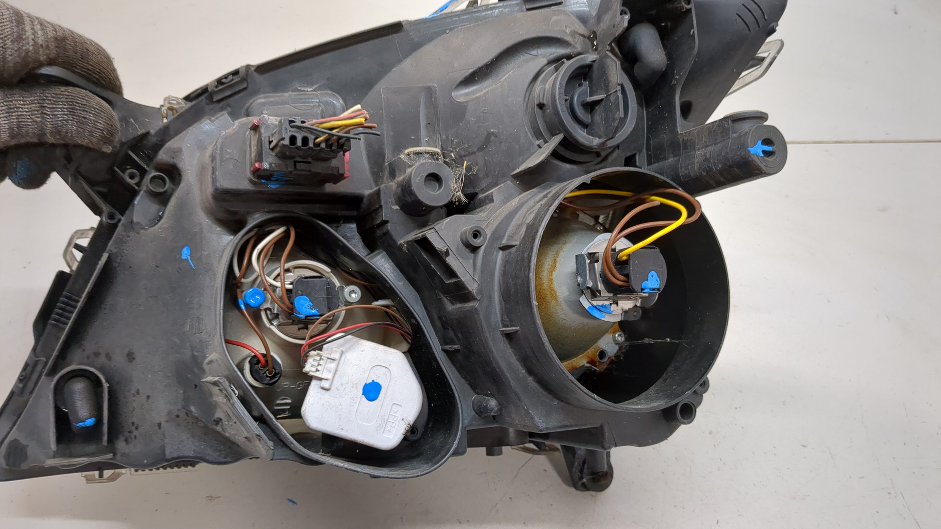 Фара правая