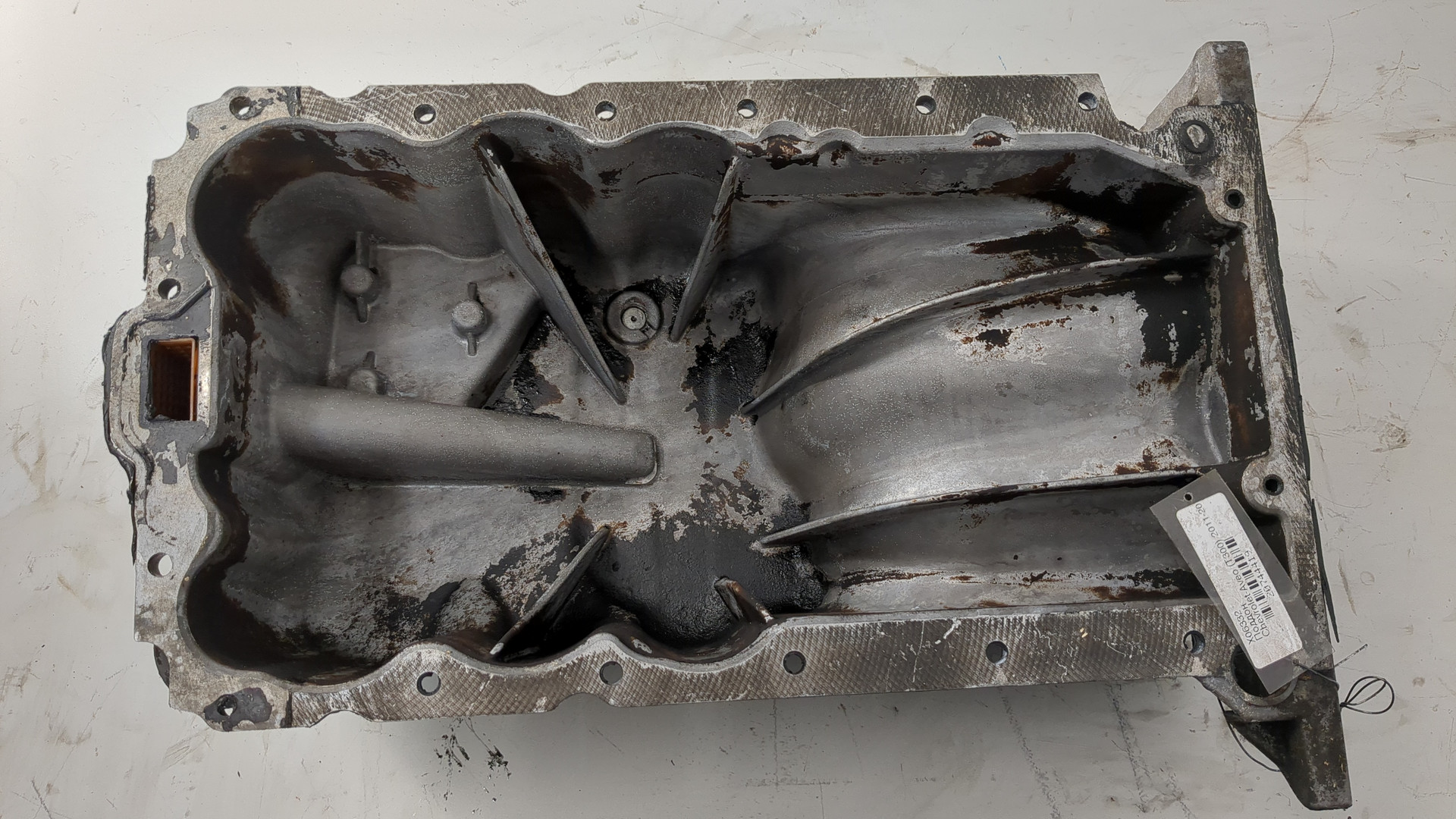 Поддон масляный двигателя (картер)
