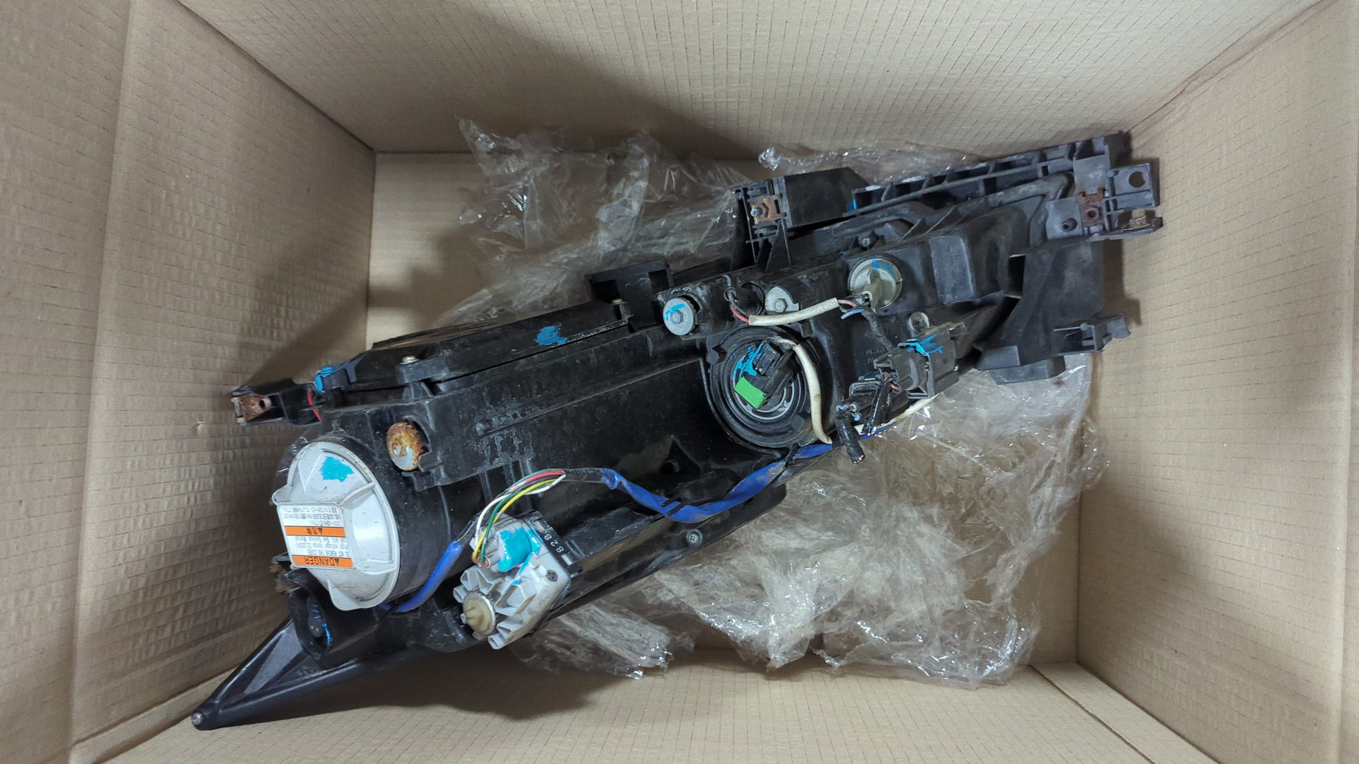 Фара правая