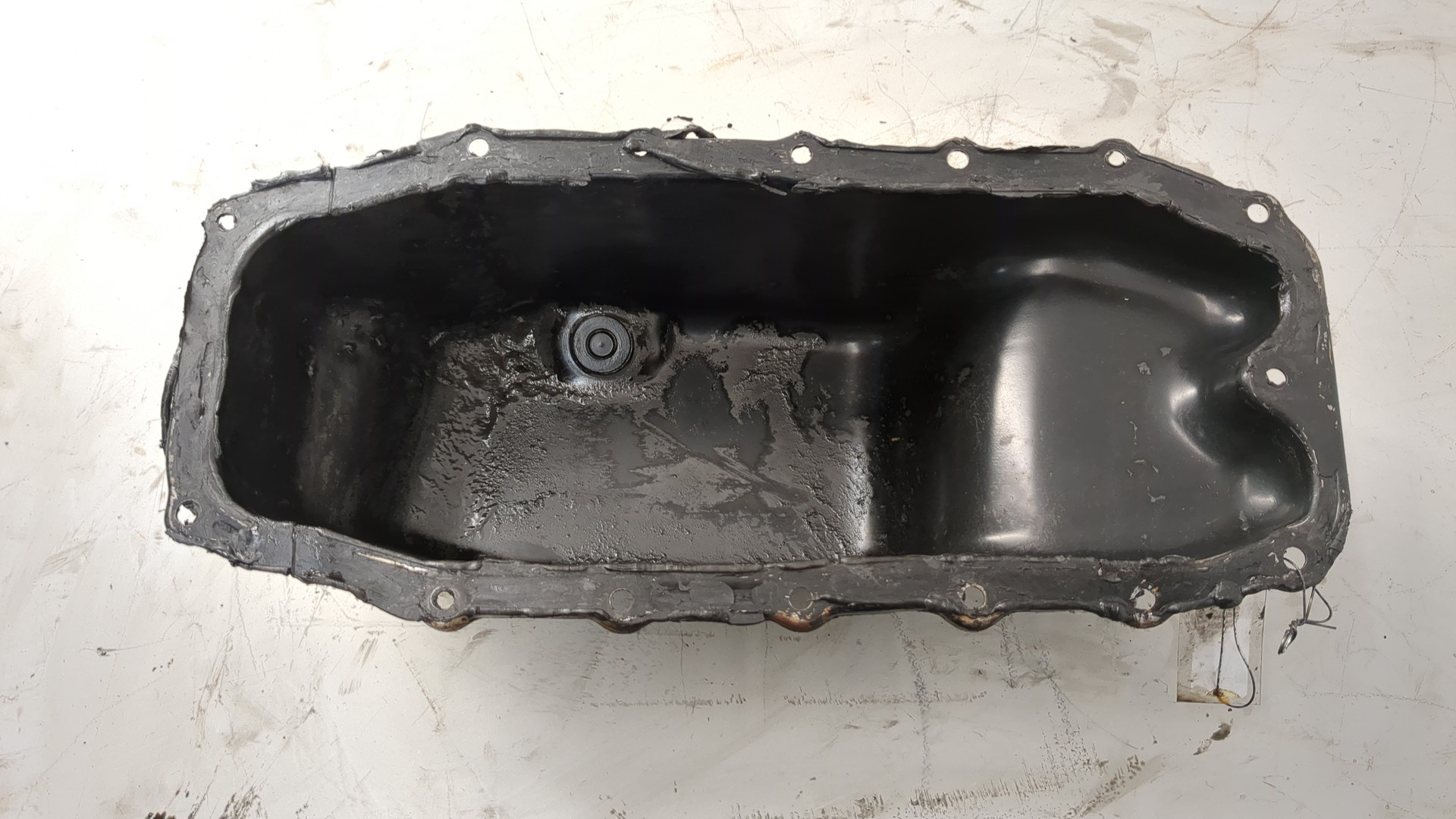 Поддон масляный двигателя (картер)