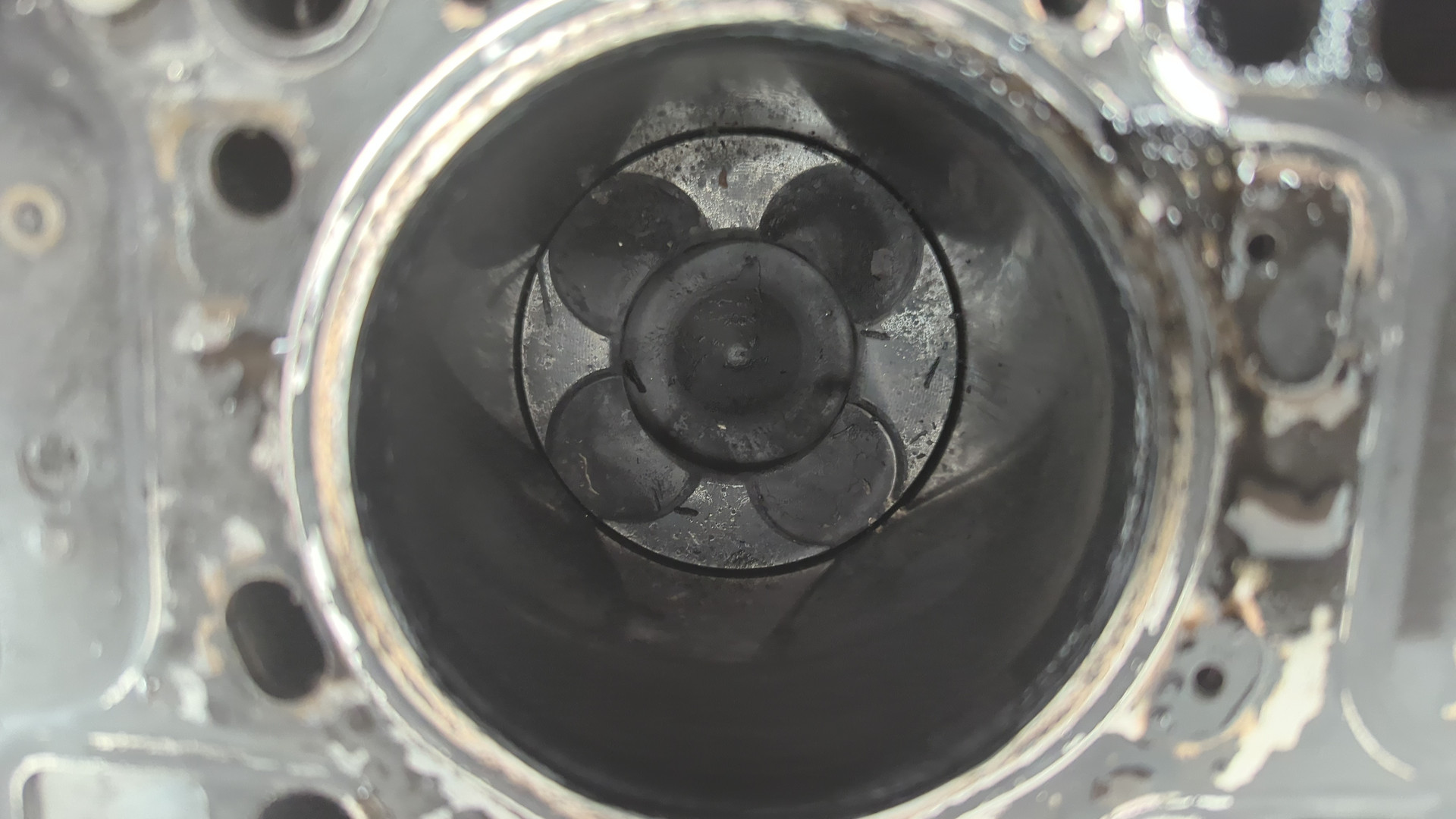 Блок двигателя