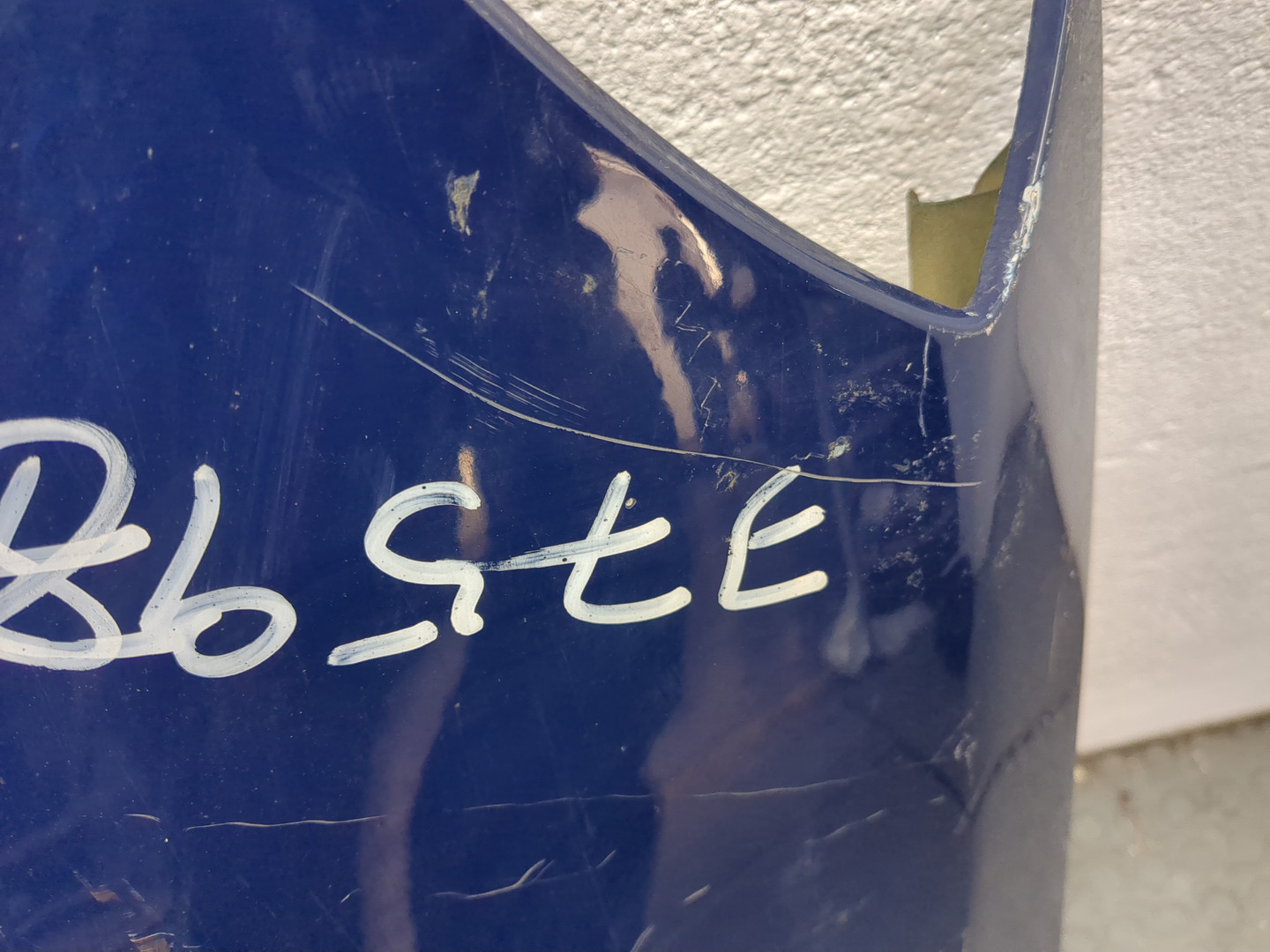 Крыло переднее левое