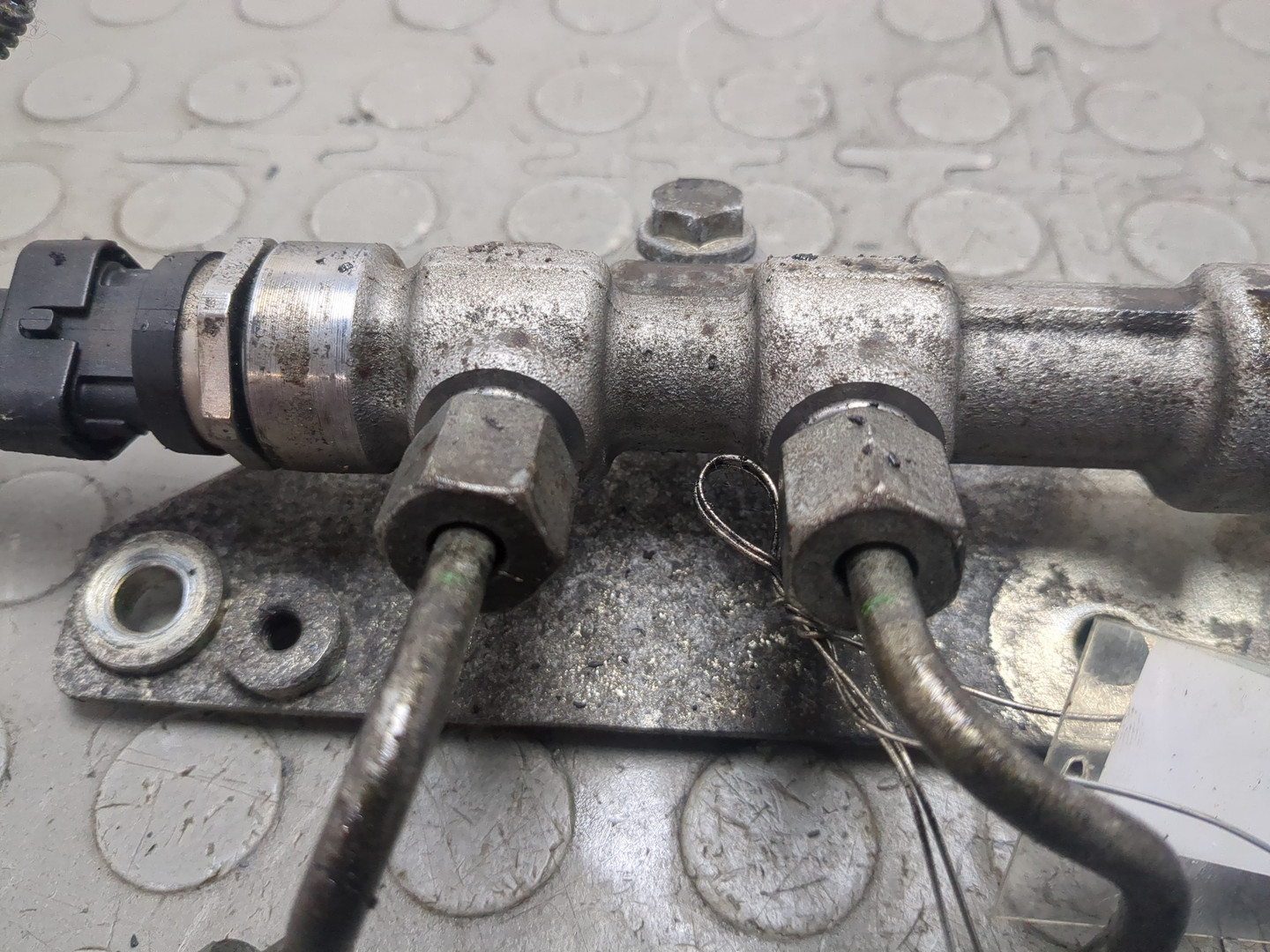 Рейка топливная (рампа)