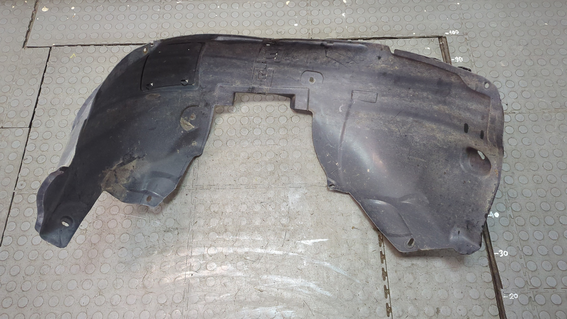 Локер передний левый