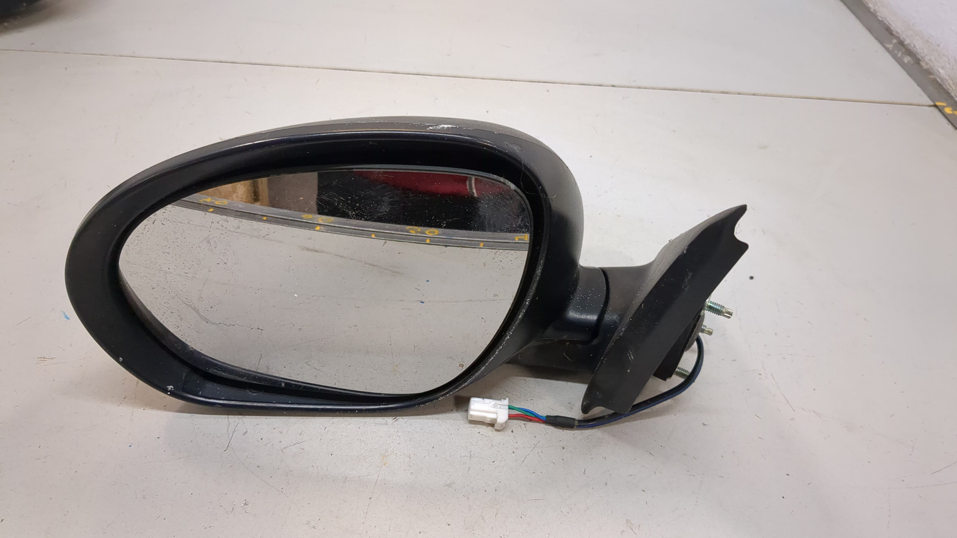 Зеркало левое электрическое