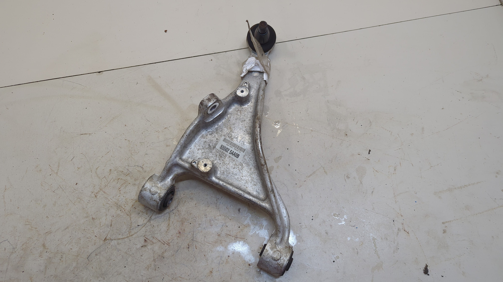 Рычаг задний левый