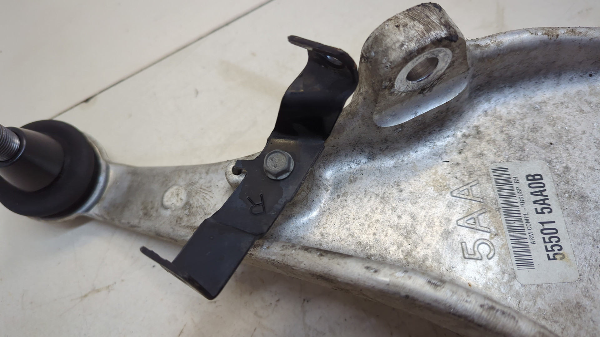 Рычаг задний правый