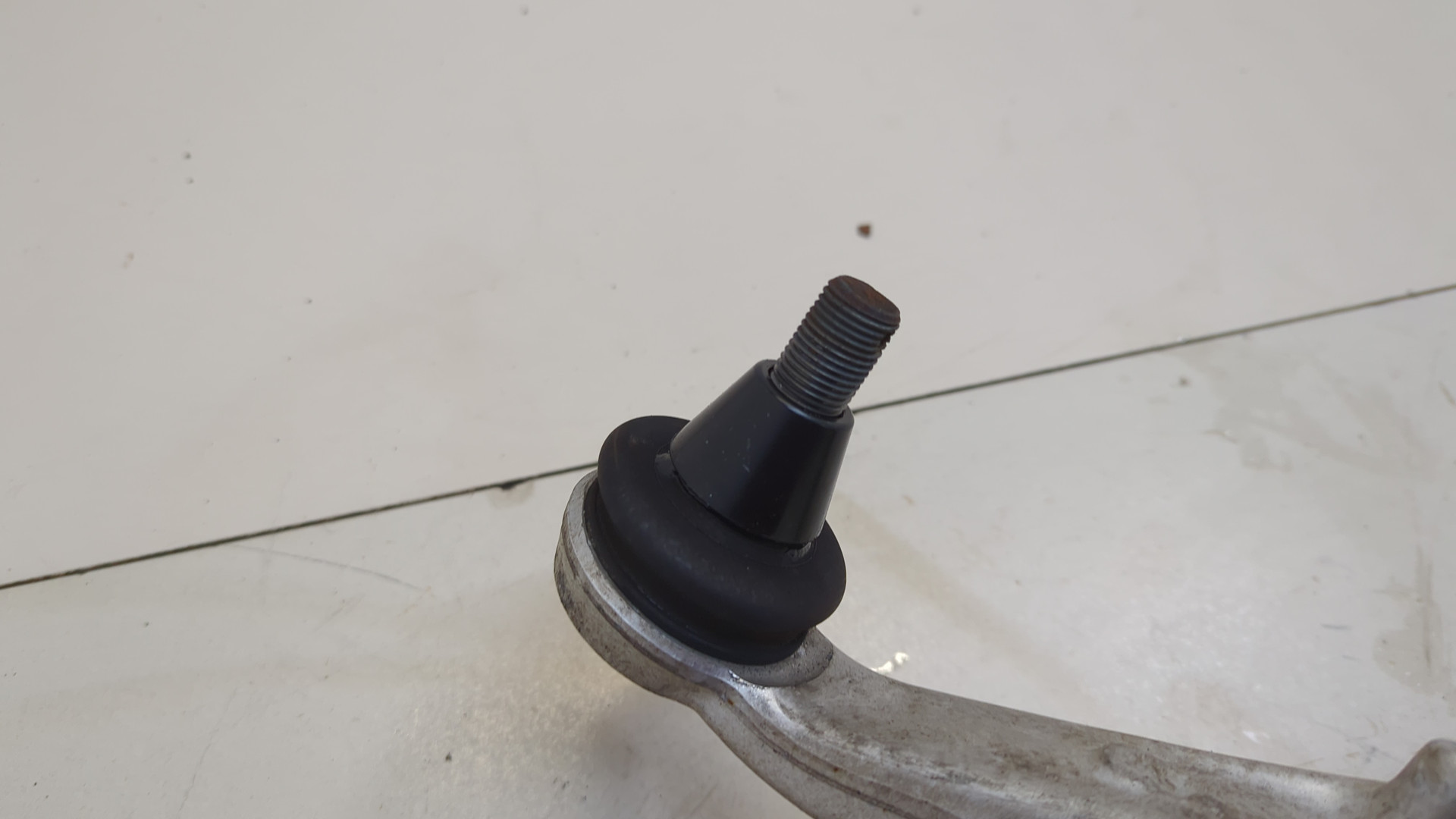 Рычаг задний правый