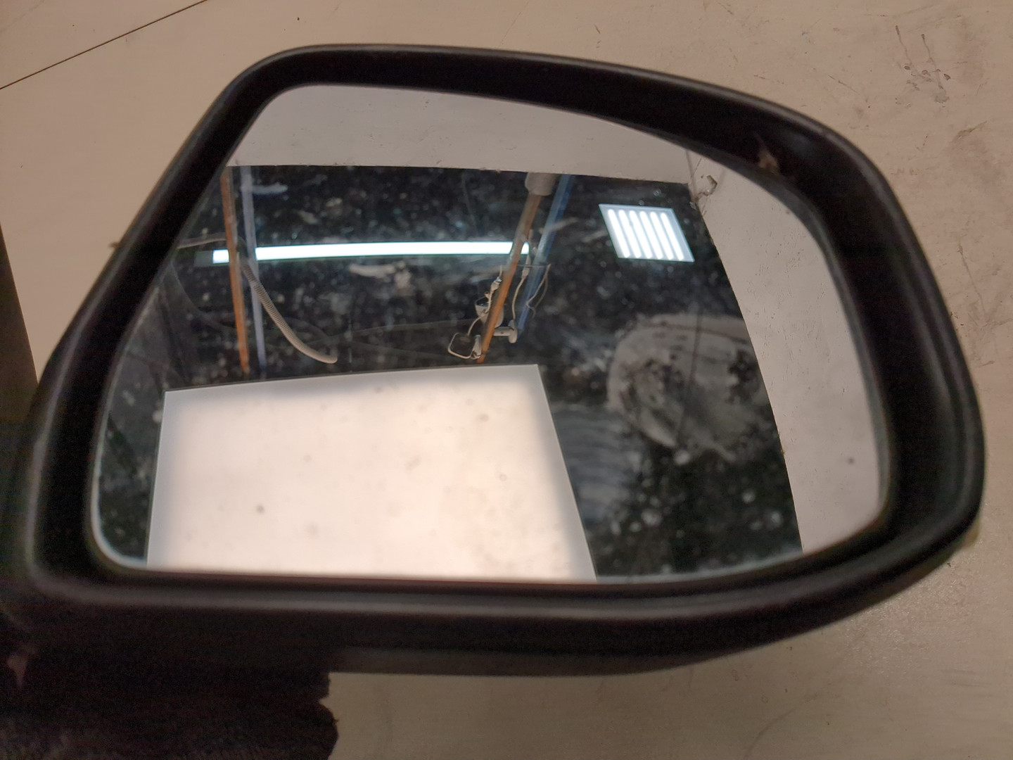 Зеркало правое электрическое