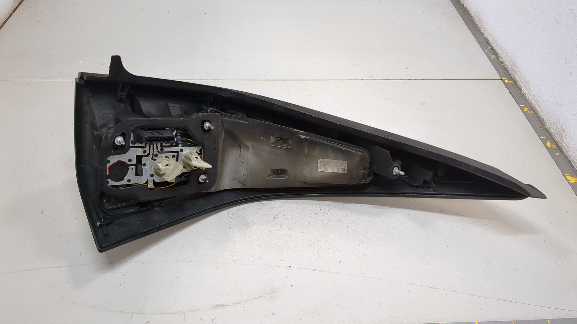 Фонарь задний левый