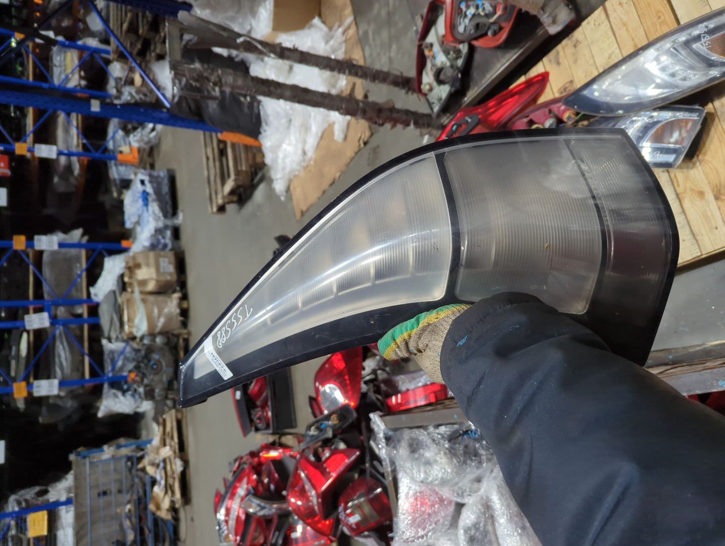 Фонарь задний левый