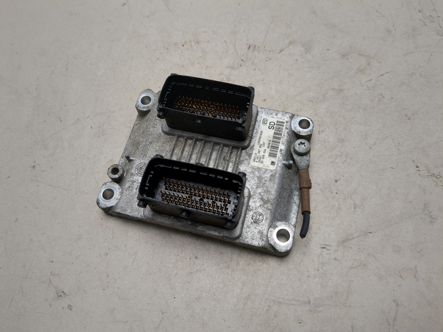 Блок управления двигателем