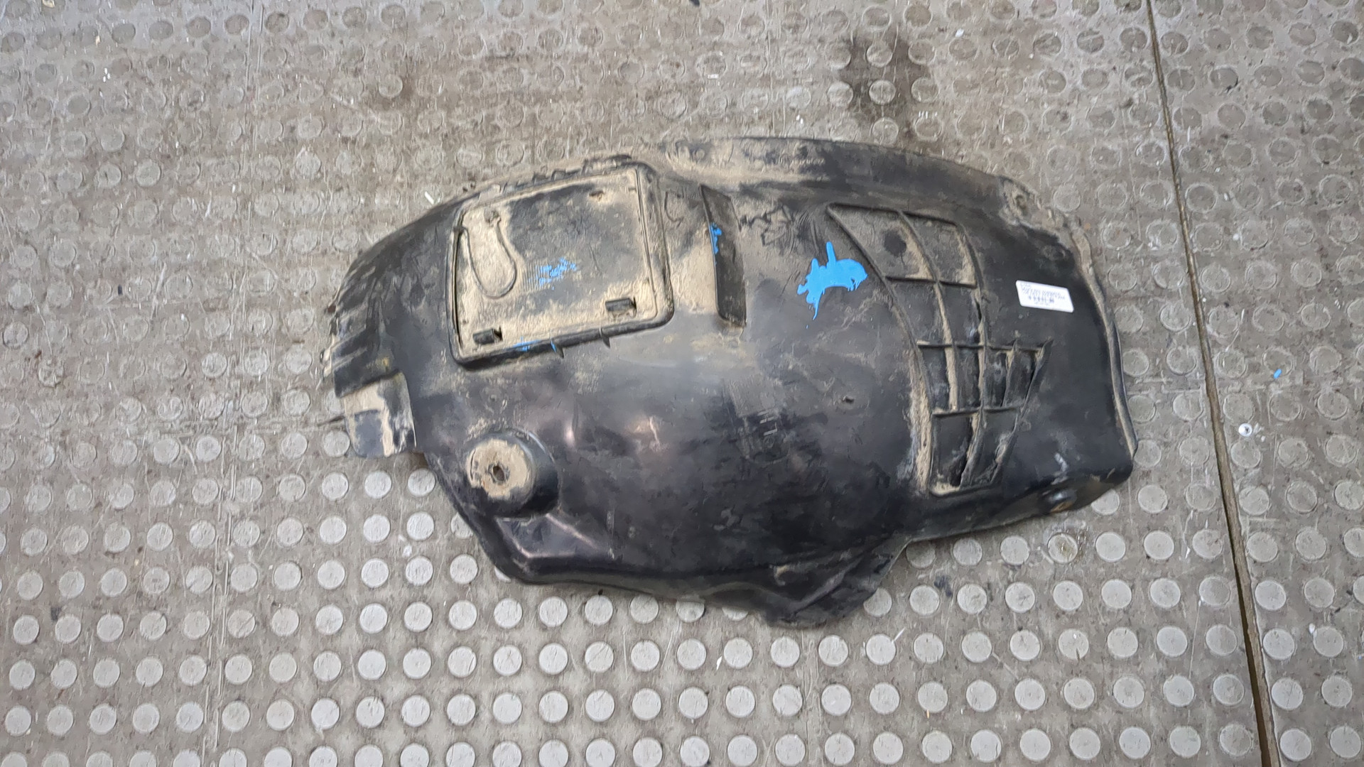 Локер передний левый